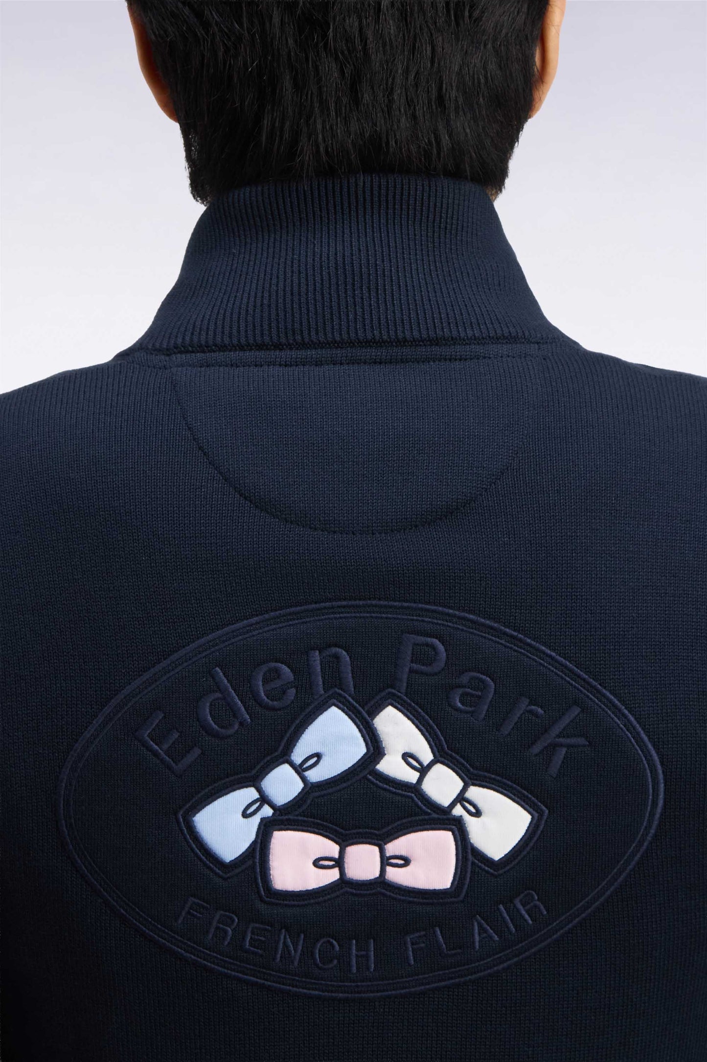 Cardigan zippé en coton marine dos brodé coupe droite