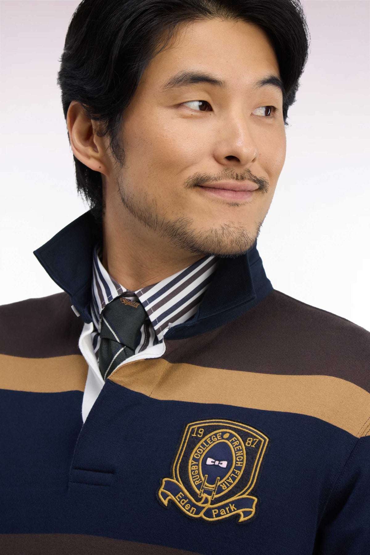 Brown striped long-sleeved jersey with badge embroidery