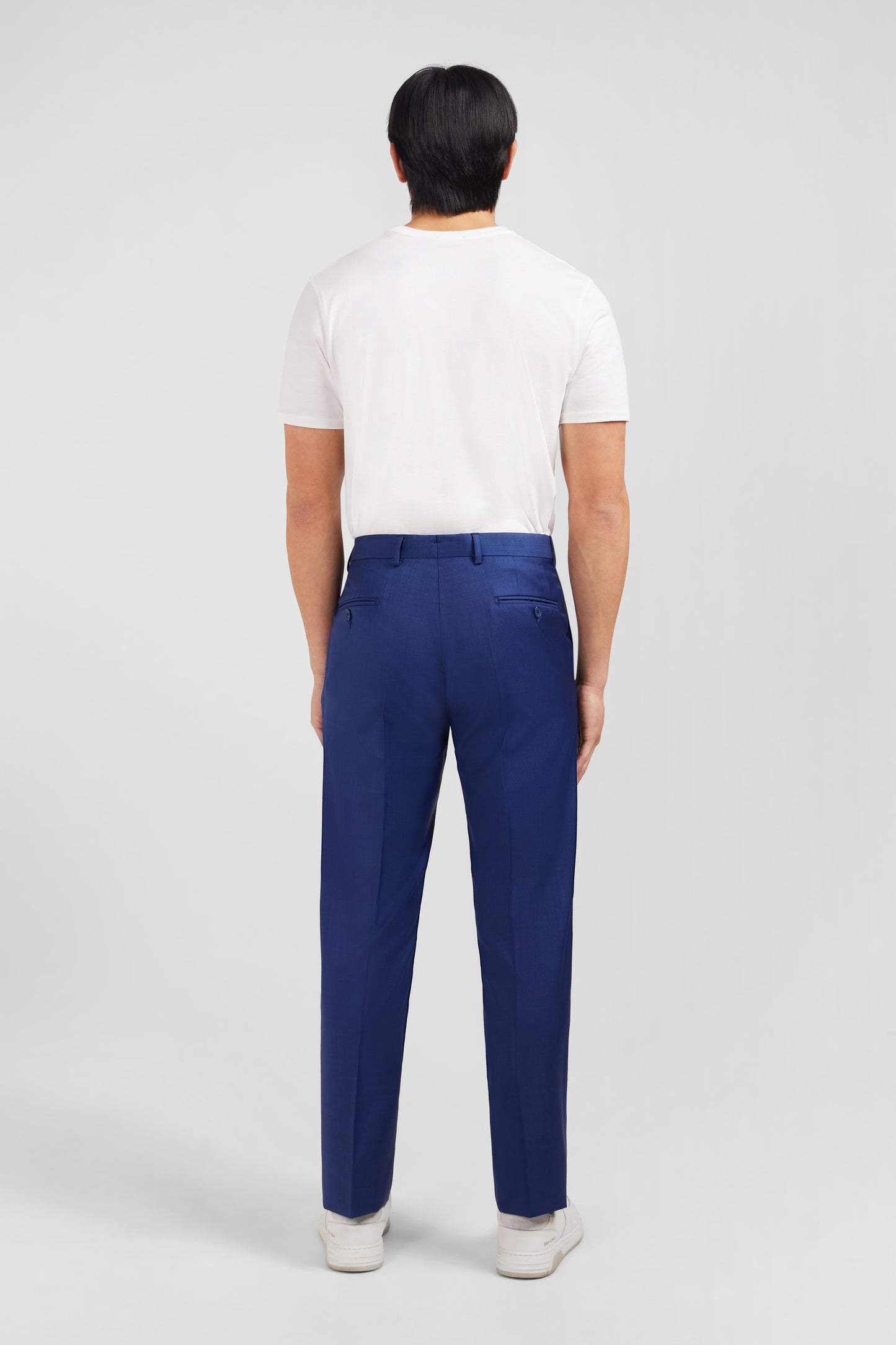Regular blue wool pants with broken pleats