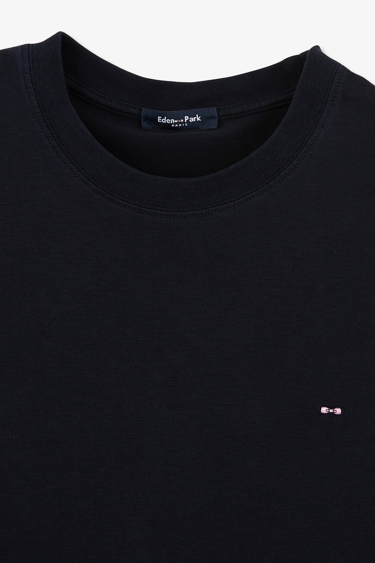 Plain dark blue short-sleeved T-shirt