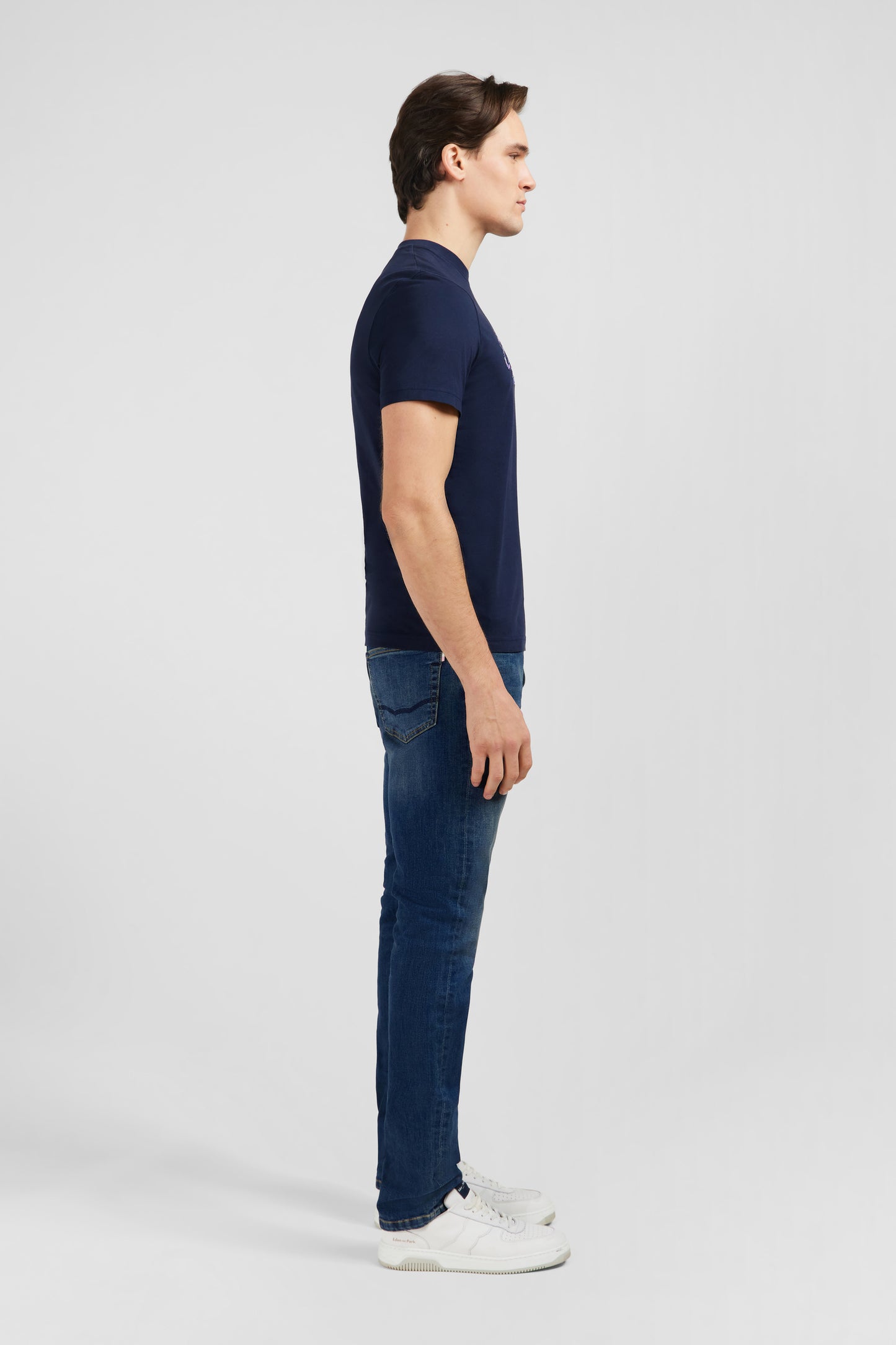 Dark blue T-shirt with Eden Park lettering