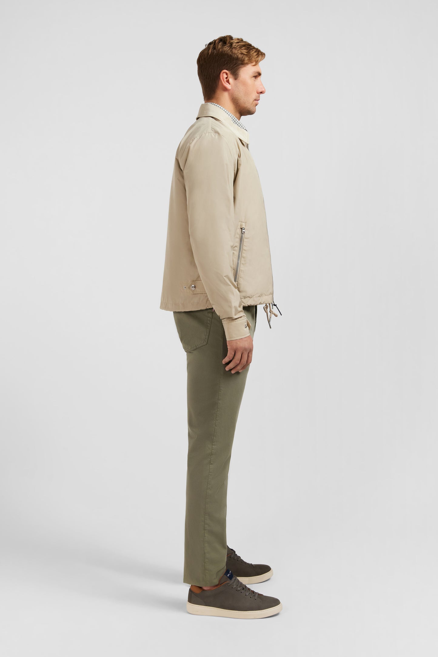 Beige zipped jacket with classic collar
