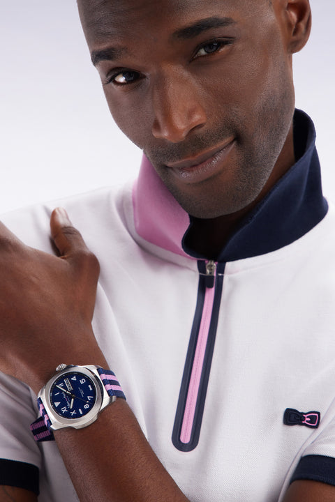 Quartz watch date indicator blue background striped NATO strap - Image 2
