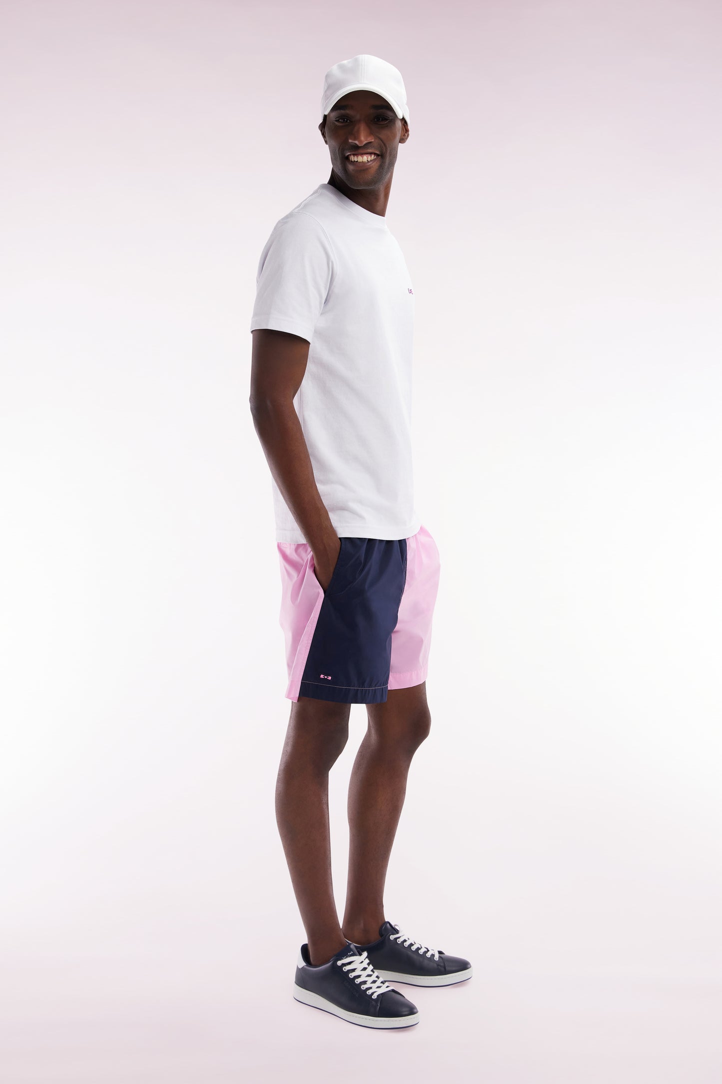 Two-tone swimsuit in pink and navy