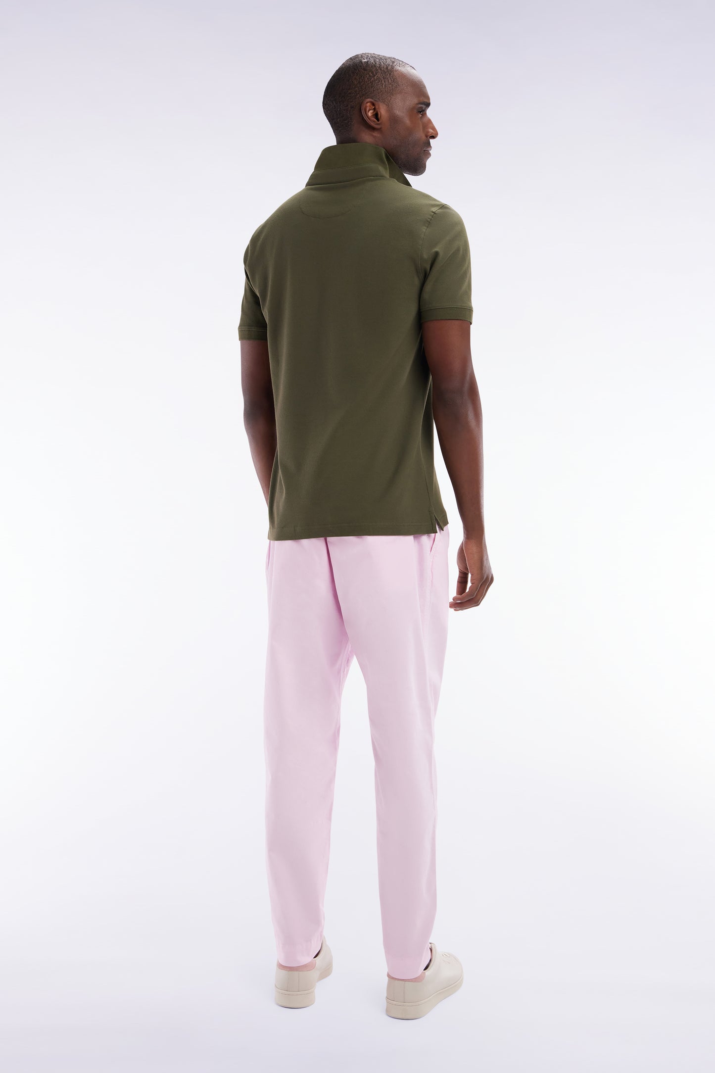 Pantalon chino à plis en coton stretch rose coupe droite