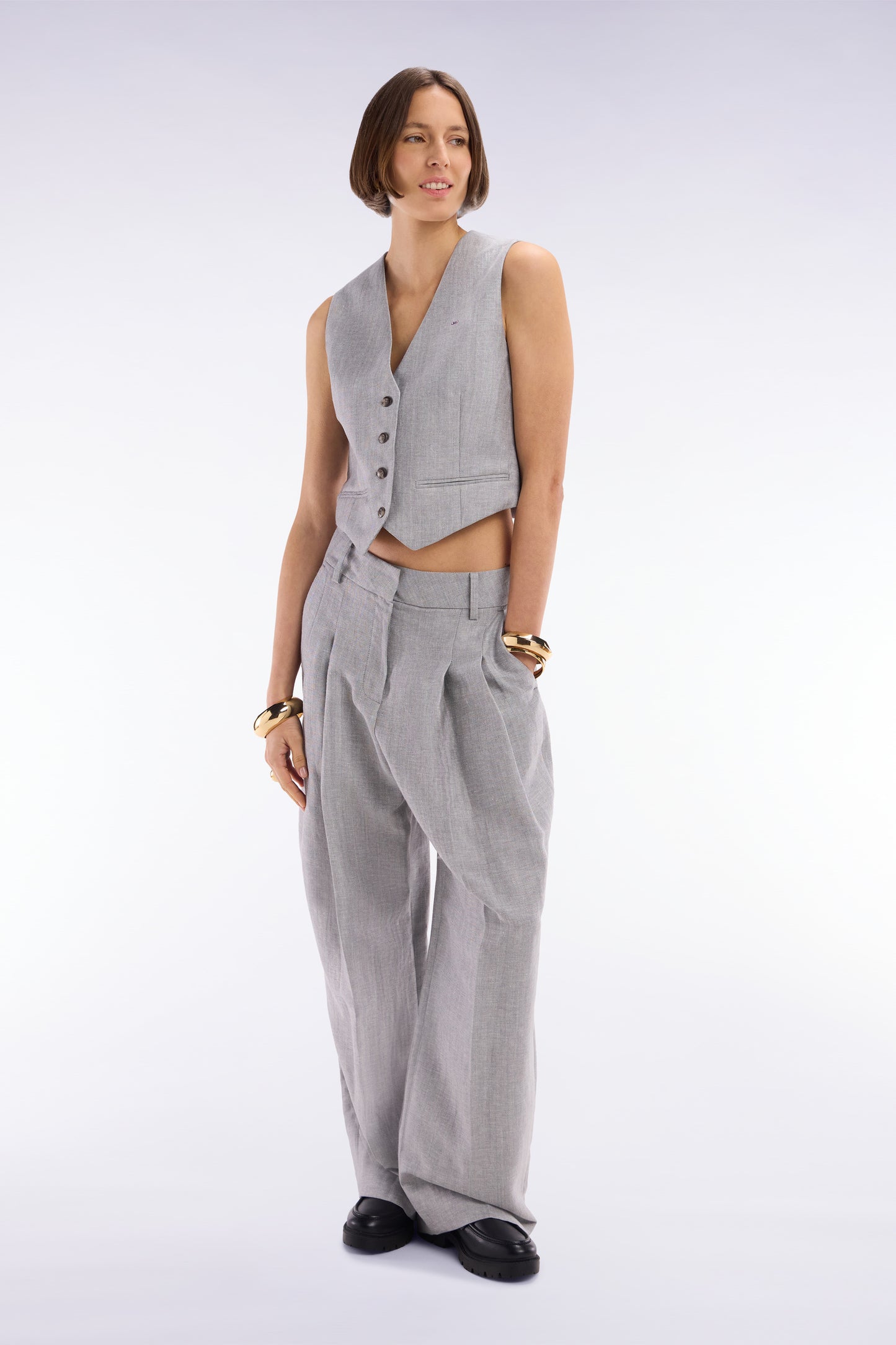 Pleated herringbone trousers in grey wool and linen