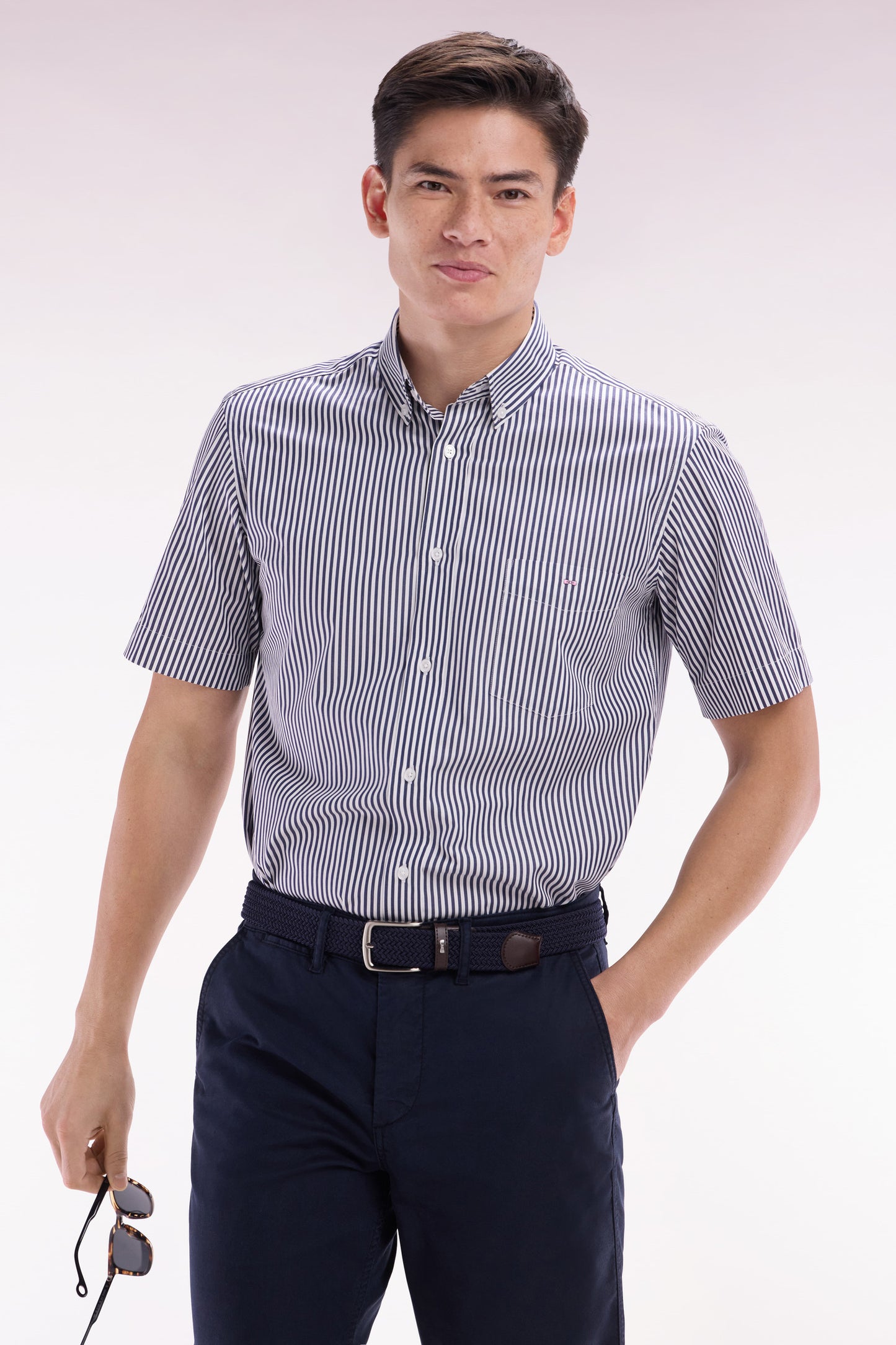 Straight short-sleeved shirt in striped dark blue cotton