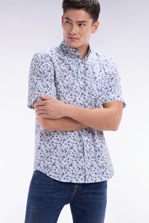 Straight short-sleeved blue shirt in cotton poplin with vegetal print - Image 3