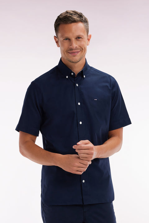 Straight short-sleeved navy shirt in cotton poplin with sky blue rimmed back embroidery - Image 3