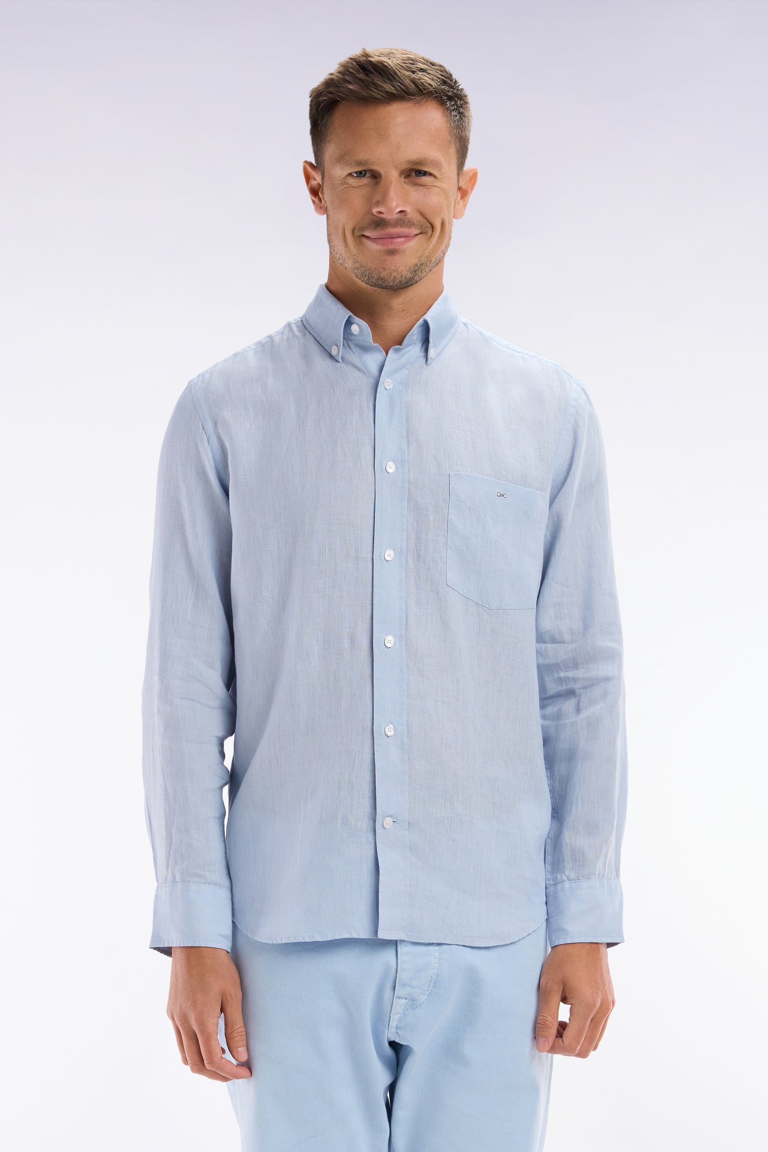 Chemise en lin gris clair unie coupe droite