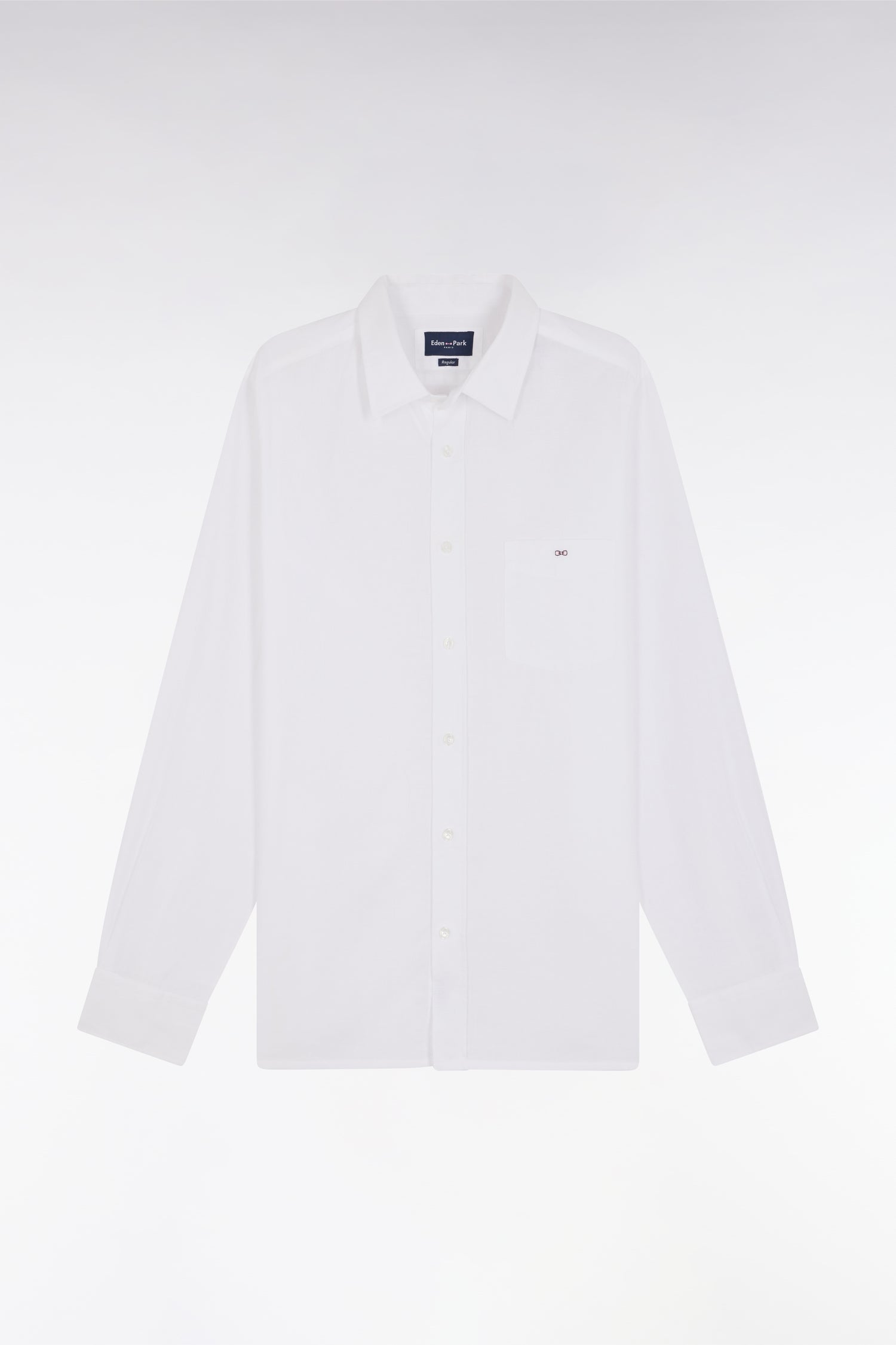 Chemise unie à poche plaquée en coton blanc