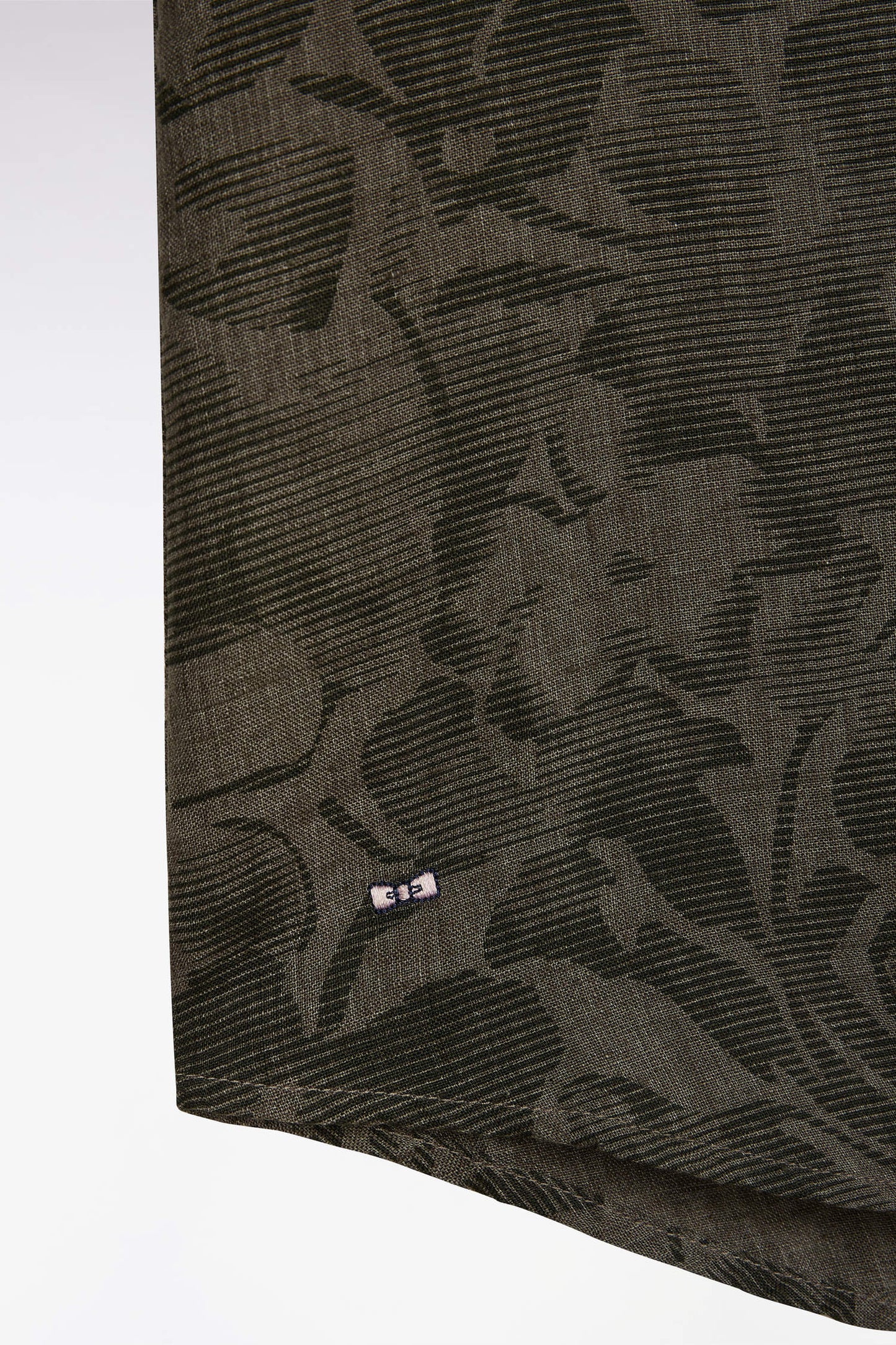 Slim-fit khaki linen printed shirt