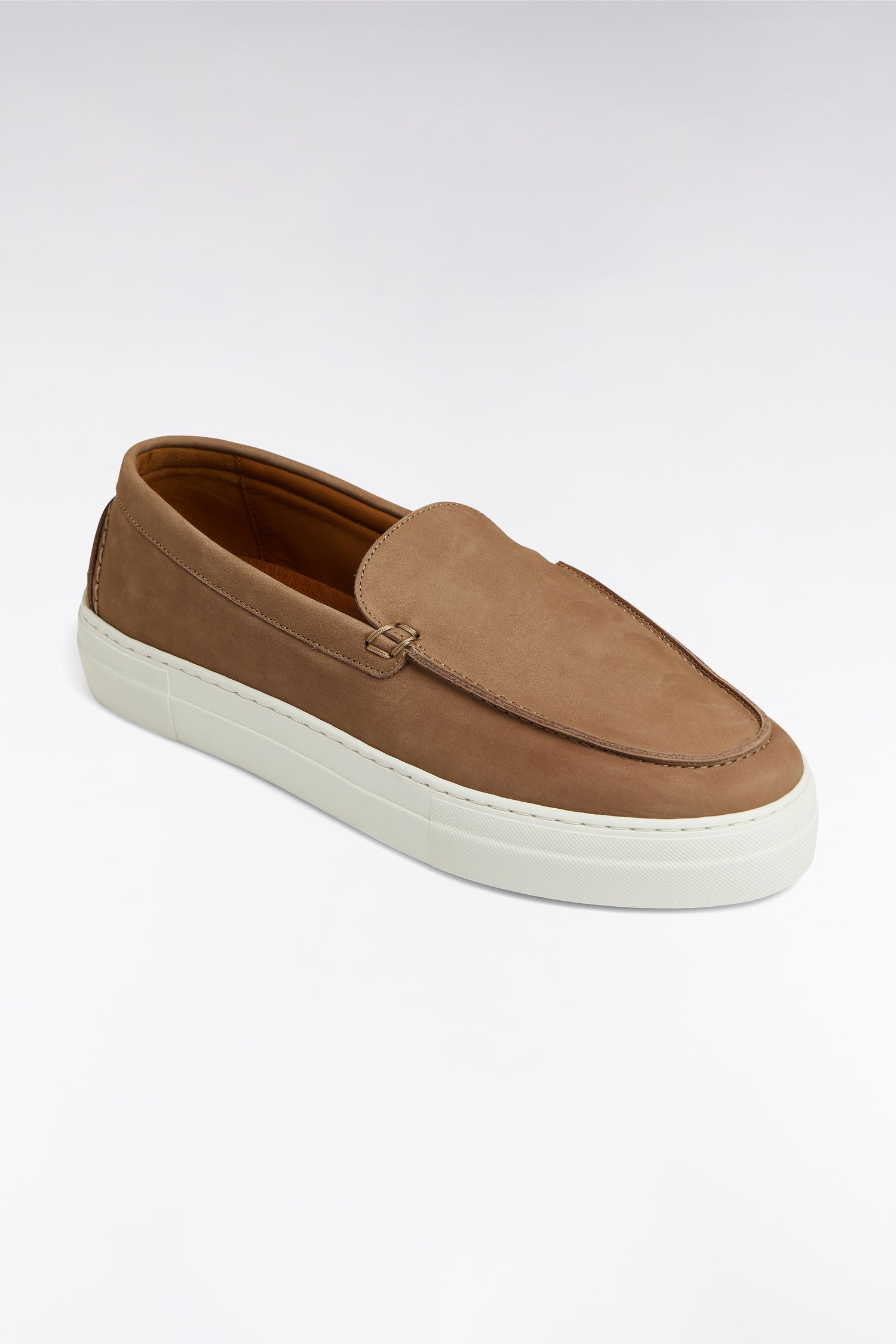 Mocassins à semelles sneakers en cuir suédé camel