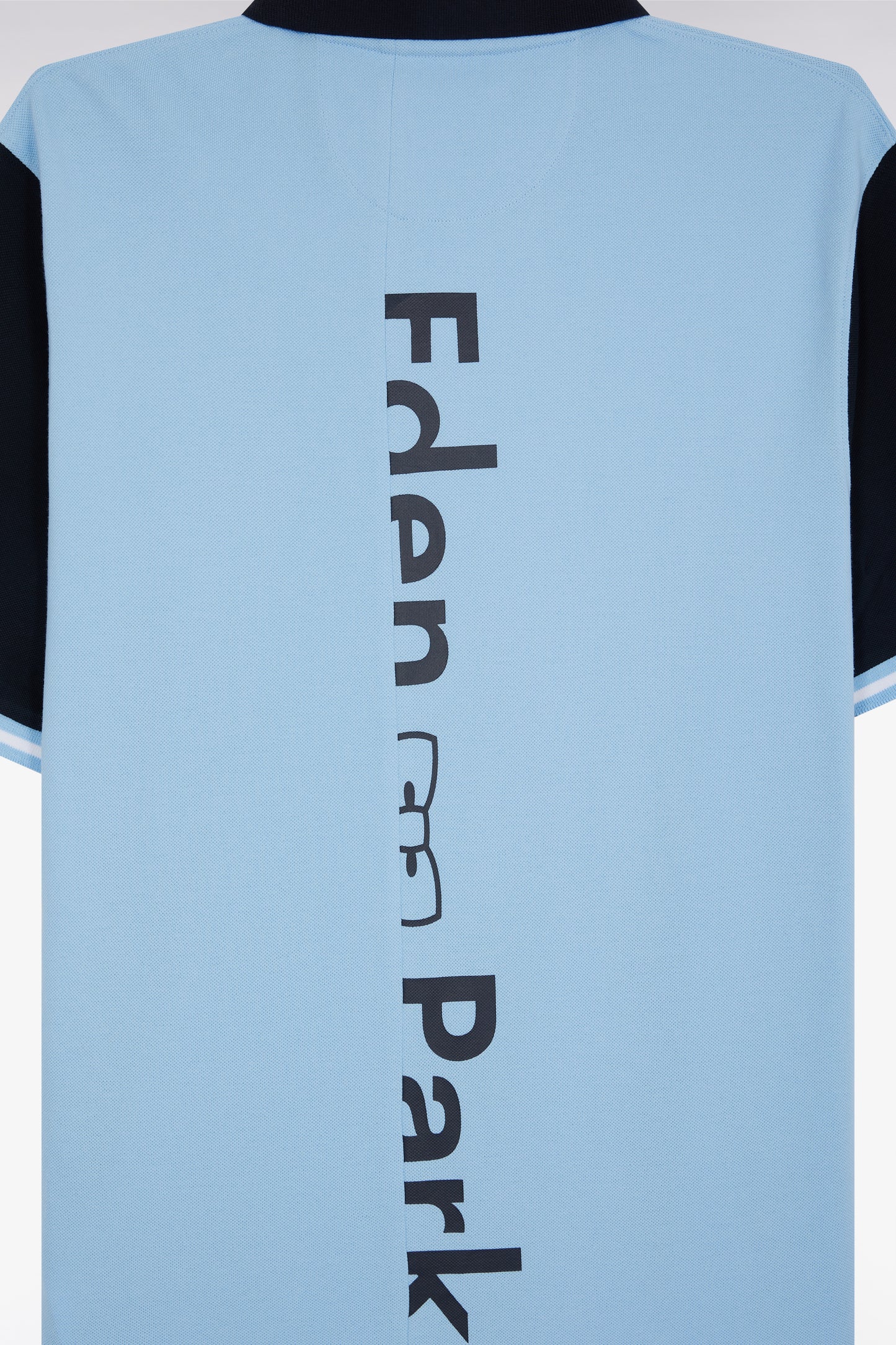 Relaxed-fit short-sleeved sky blue cotton piqué polo shirt with Eden Park back jacquard lettering