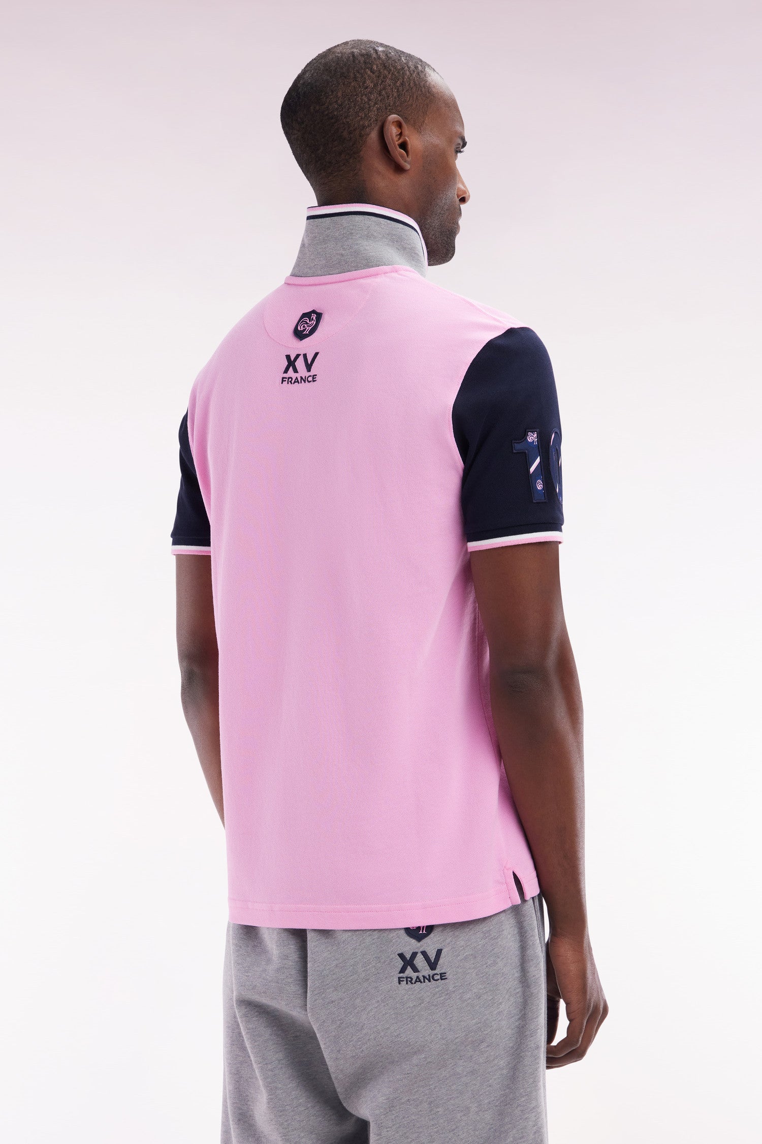 Polo à manches courtes en piqué coton rose broderie 10 manche coupe droite