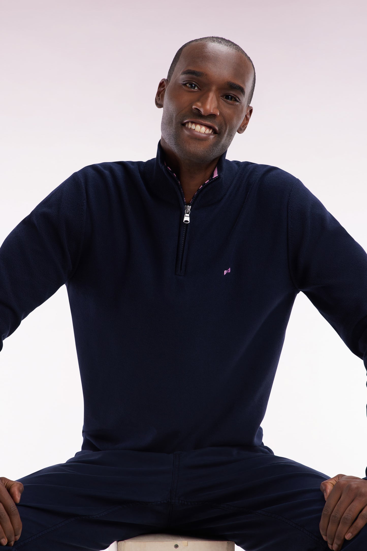 Straight-fit trucker collar jumper in navy cotton with back bow tie embroidery