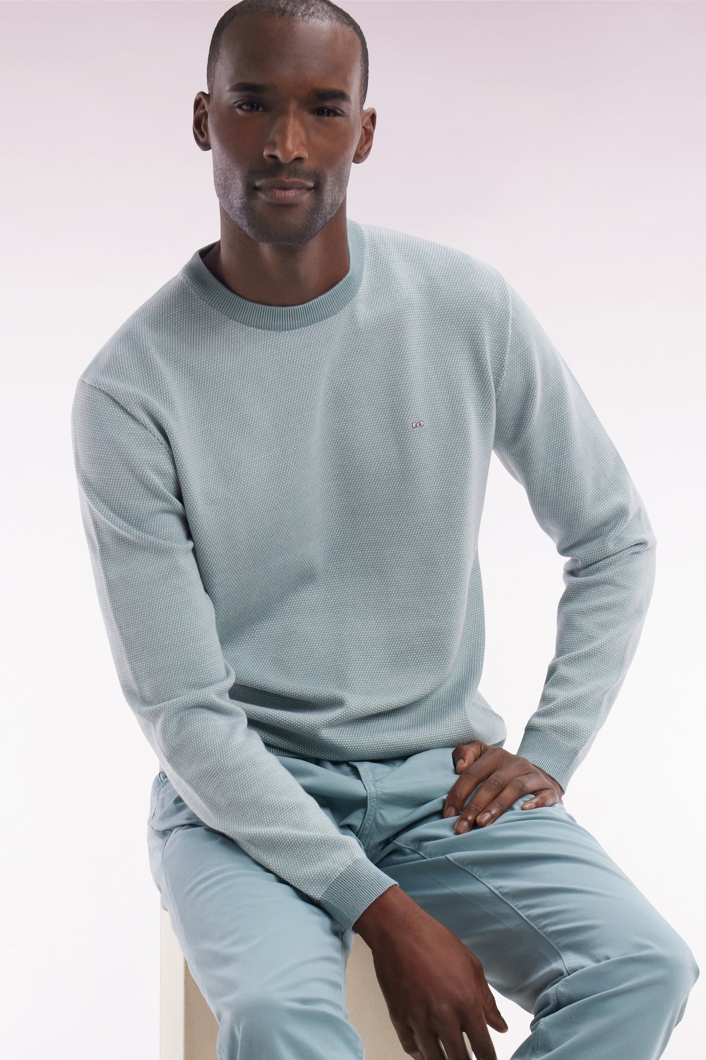 Straight-fit round neck cotton jumper in grey cotton
