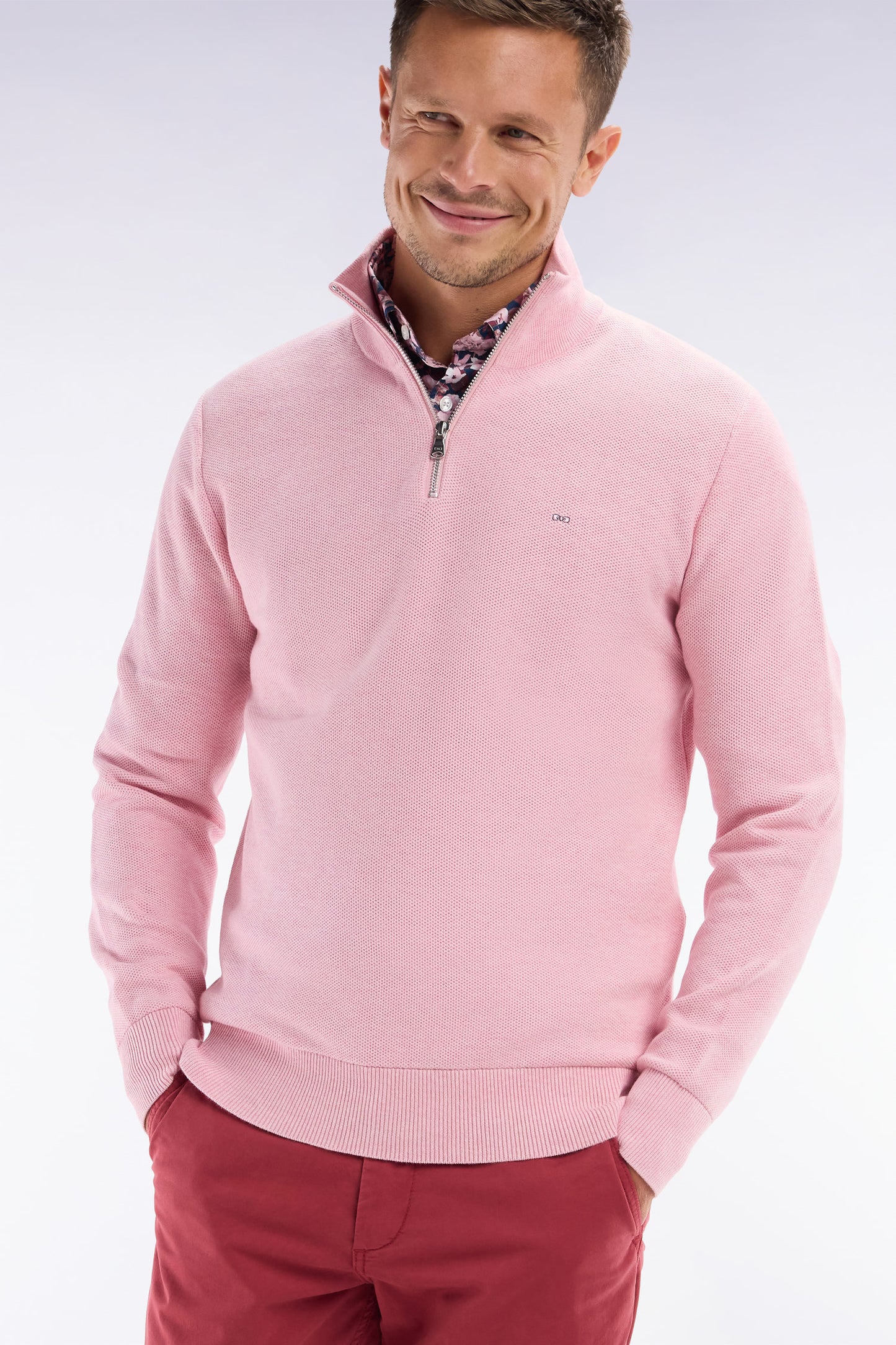 Straight-fit pink honeycomb cotton trucker collar jumper