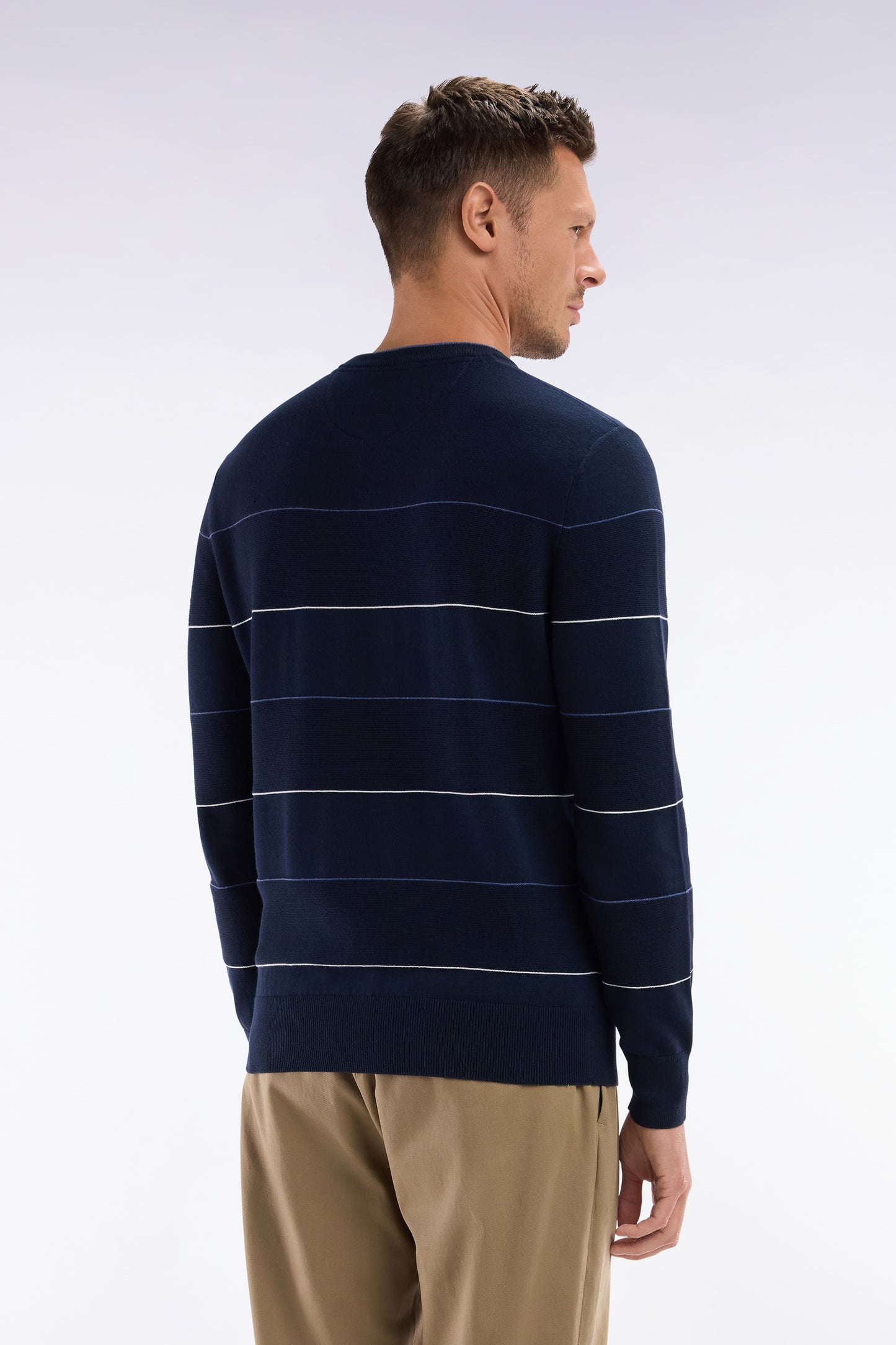 Pull col rond cerclé en coton marine