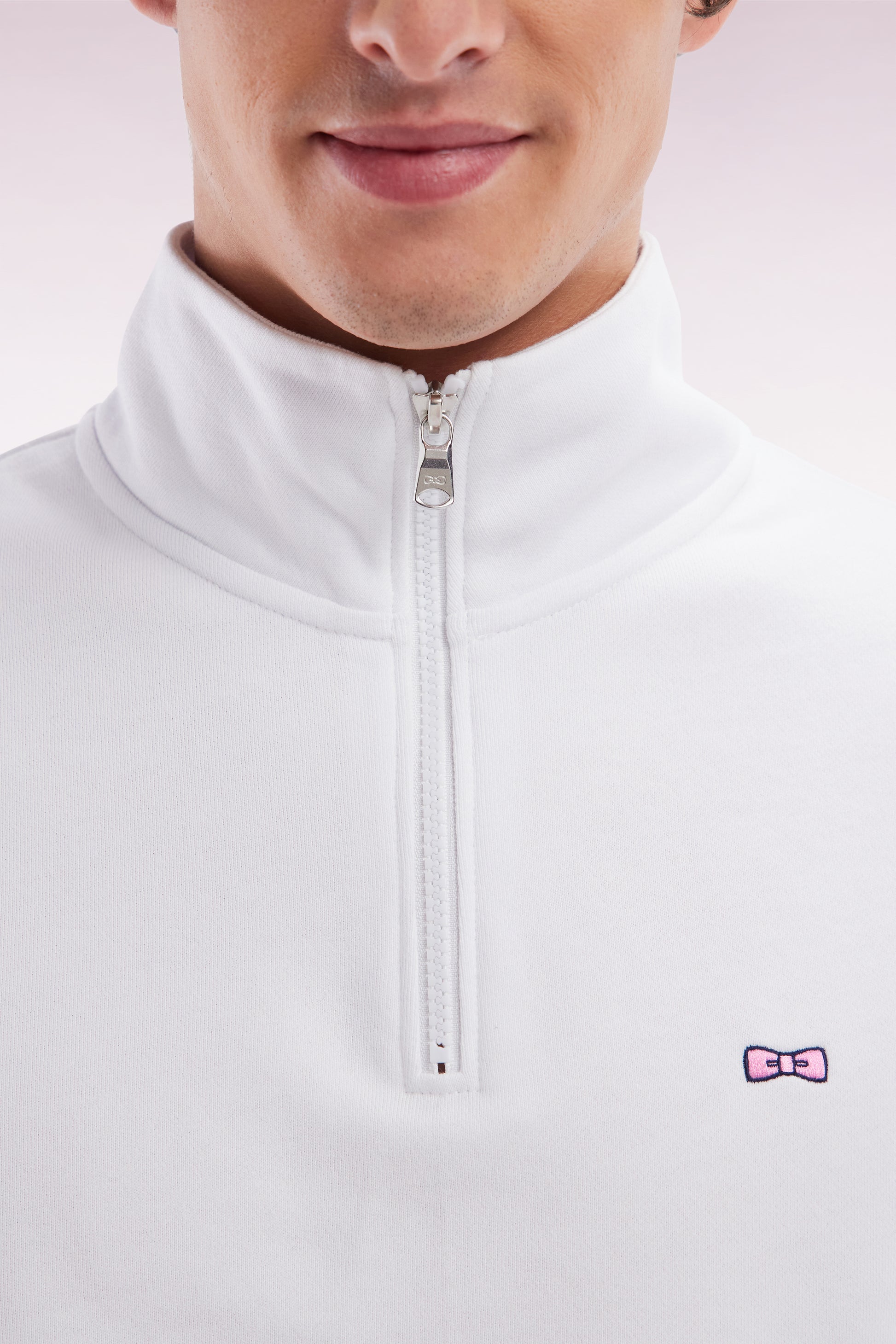 Sweatshirt à col zippé en coton blanc coupe droite