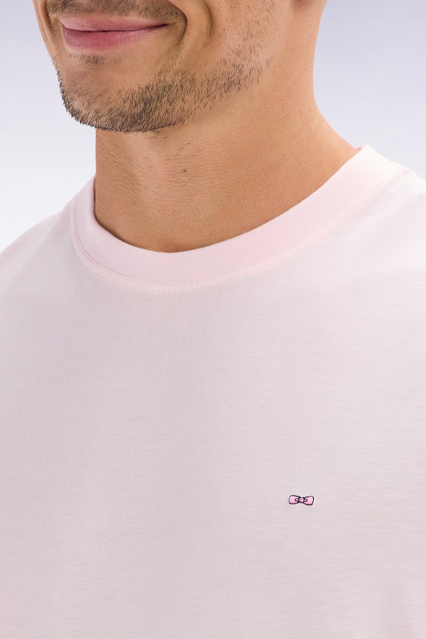 Straight-fit light pink short-sleeved T-shirt