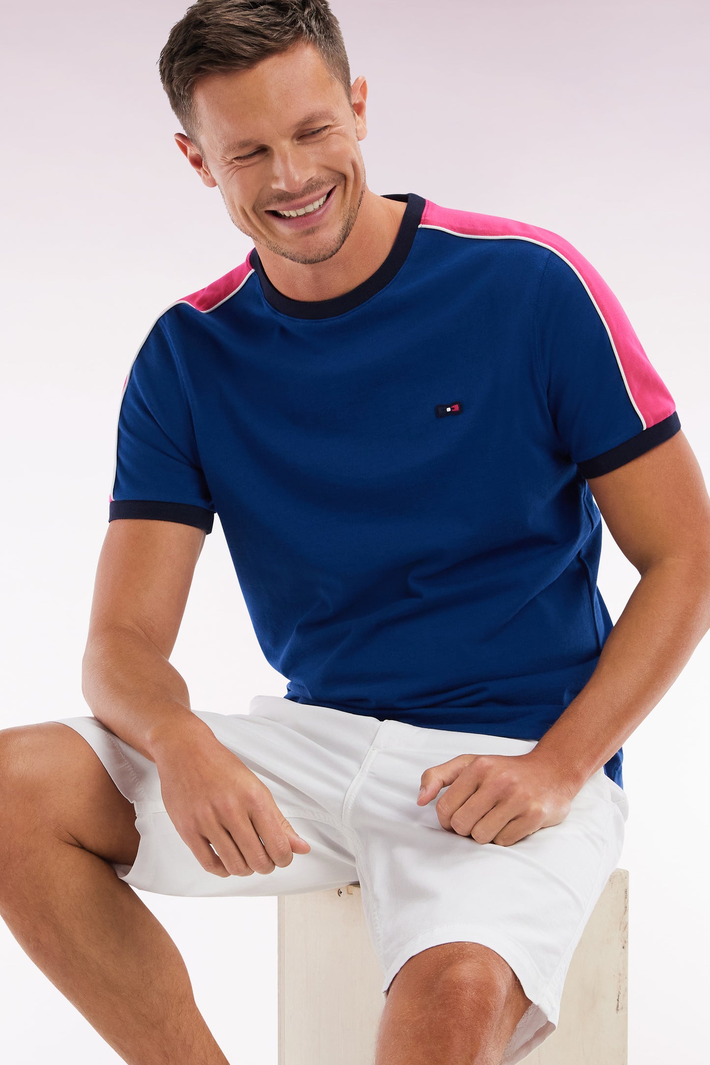 Straight-fit dark blue cotton T-shirt with back embroidery and cutouts