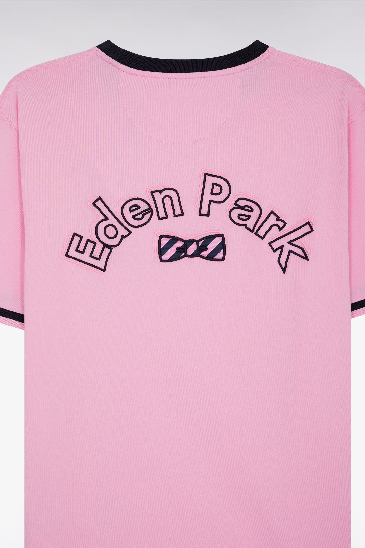Straight-fit pink cotton T-shirt with Eden Park bow tie embroidery