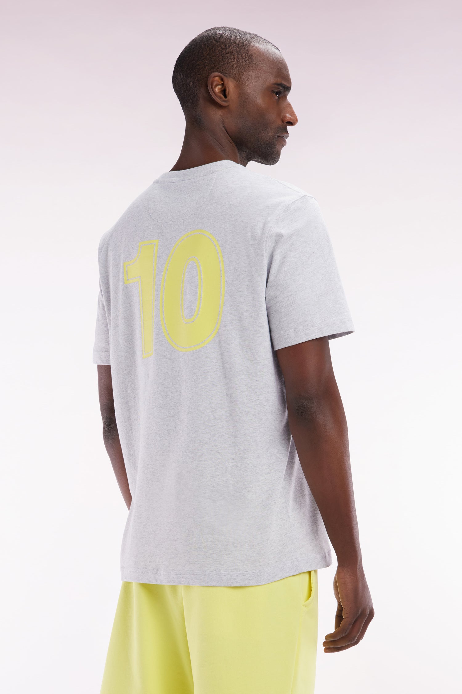 T-shirt 10 en coton gris et jaune coupe décontractée