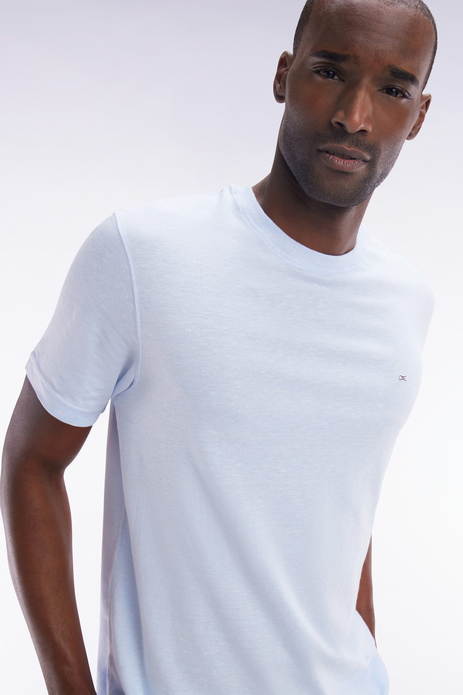 T-shirt en coton et lin gris clair coupe droite