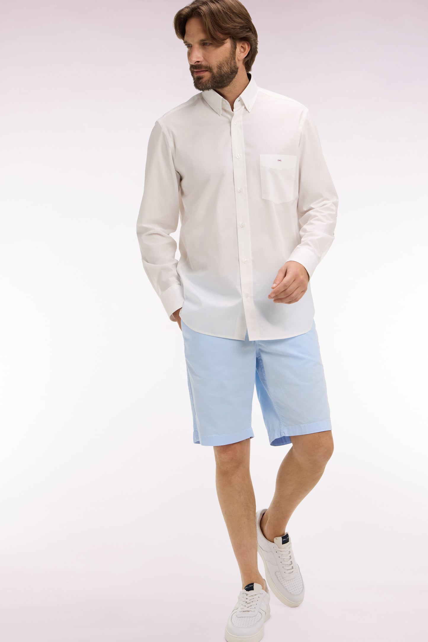 Bermuda chino en gabardine stretch bleu ciel