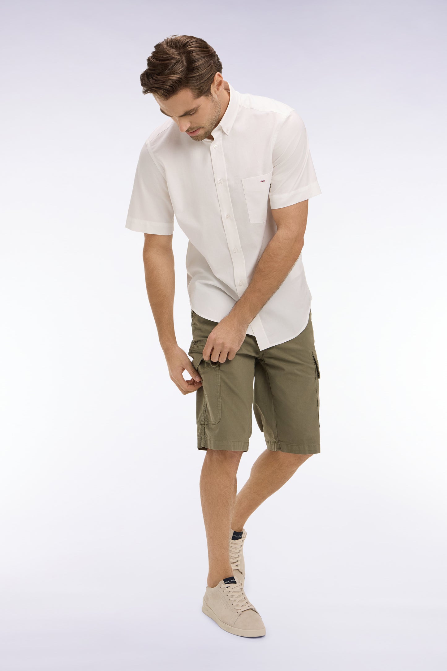 Bermuda chino en gabardine stretch gris clair