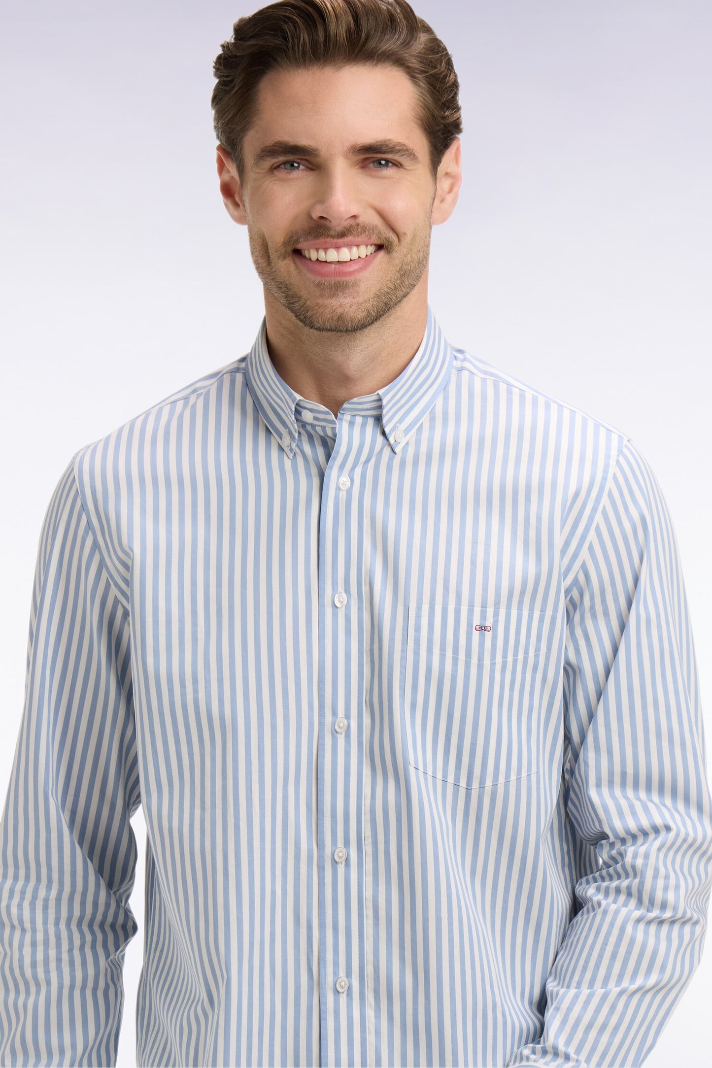 Chemise en coton bleu à rayures bâtons