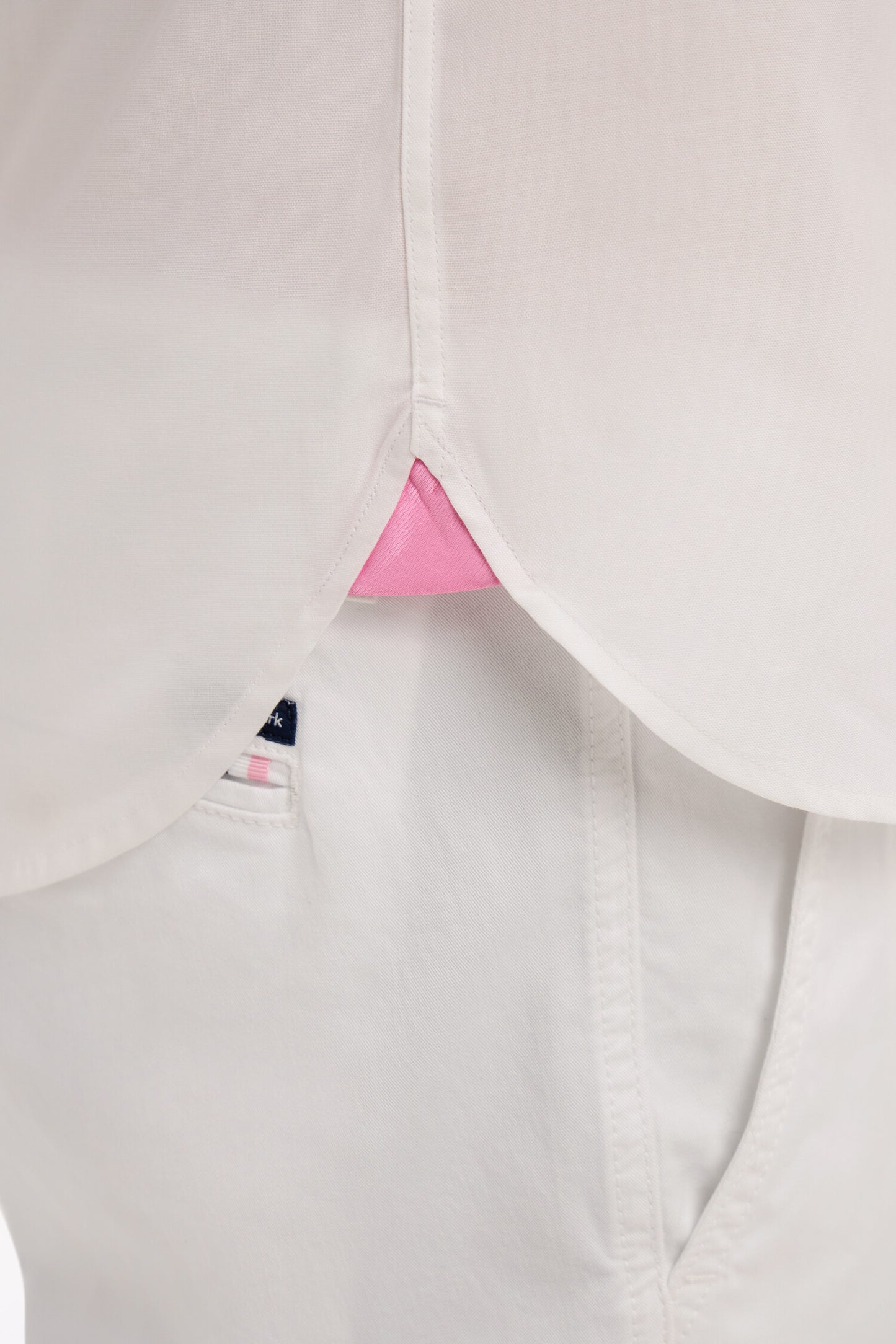 Chemise en coton pinpoint blanc broderie dos