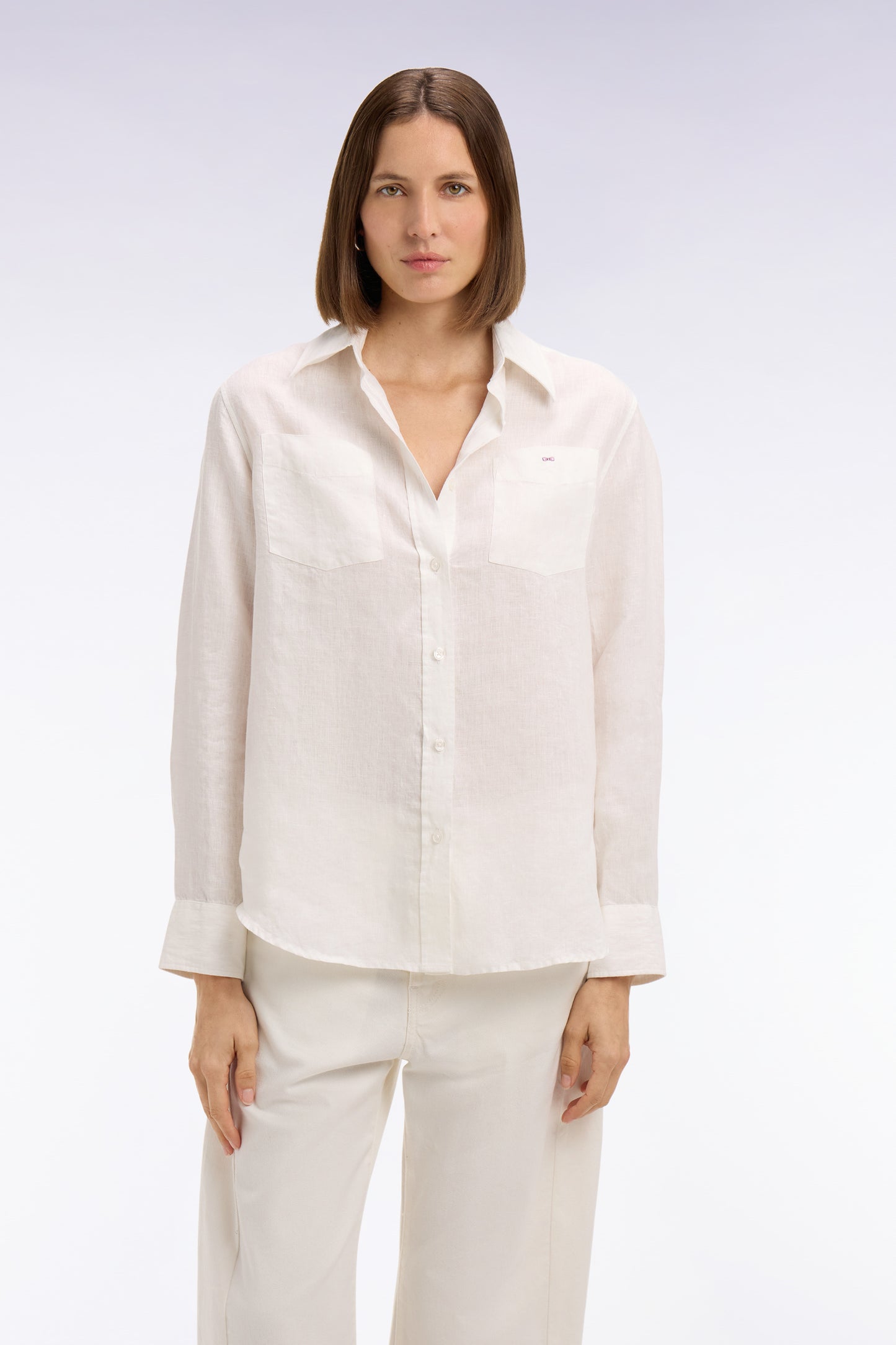 Chemise en lin blanc à poches plaquées