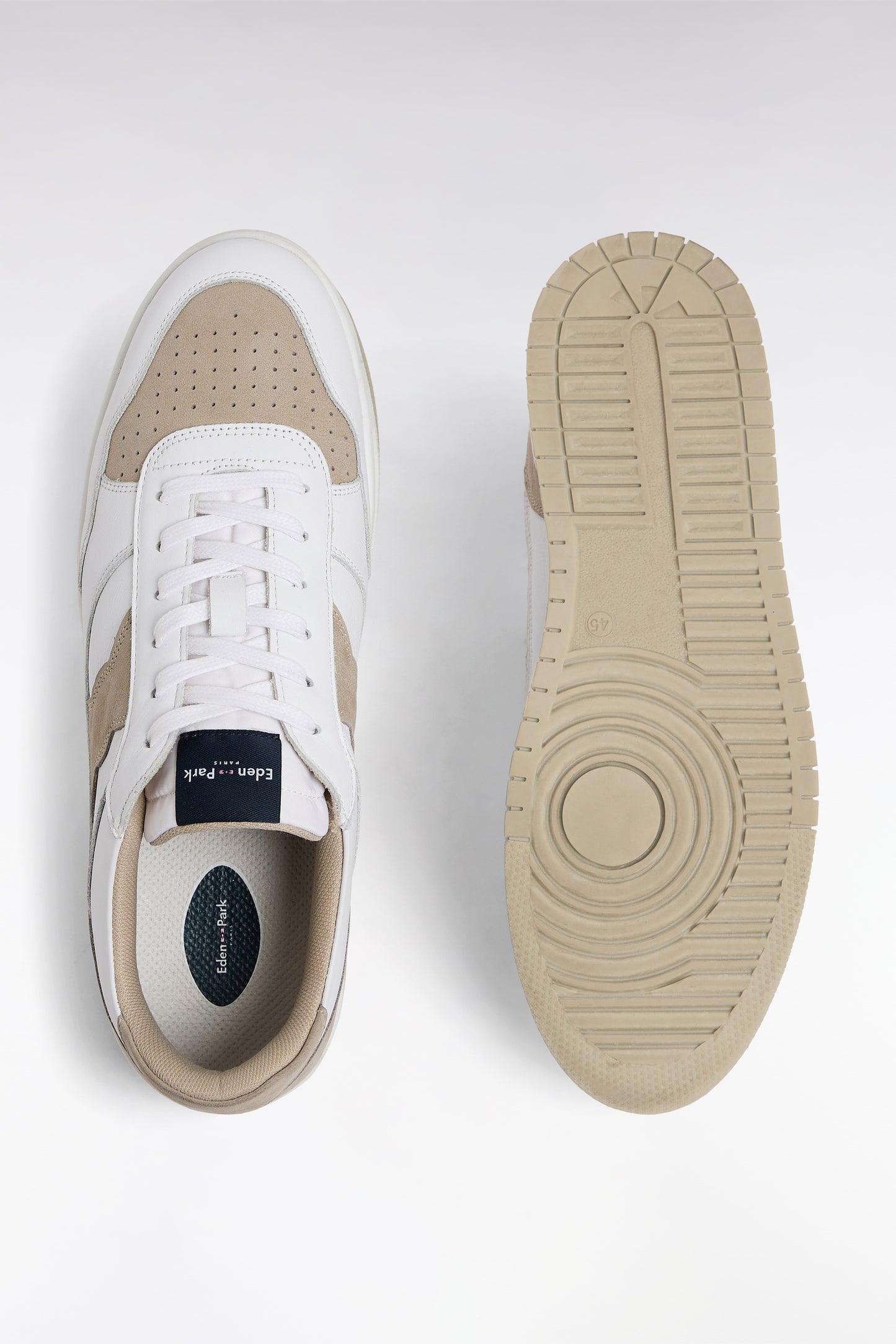 Sneakers bicolores en cuir lisse blanc et cuir suédé beige