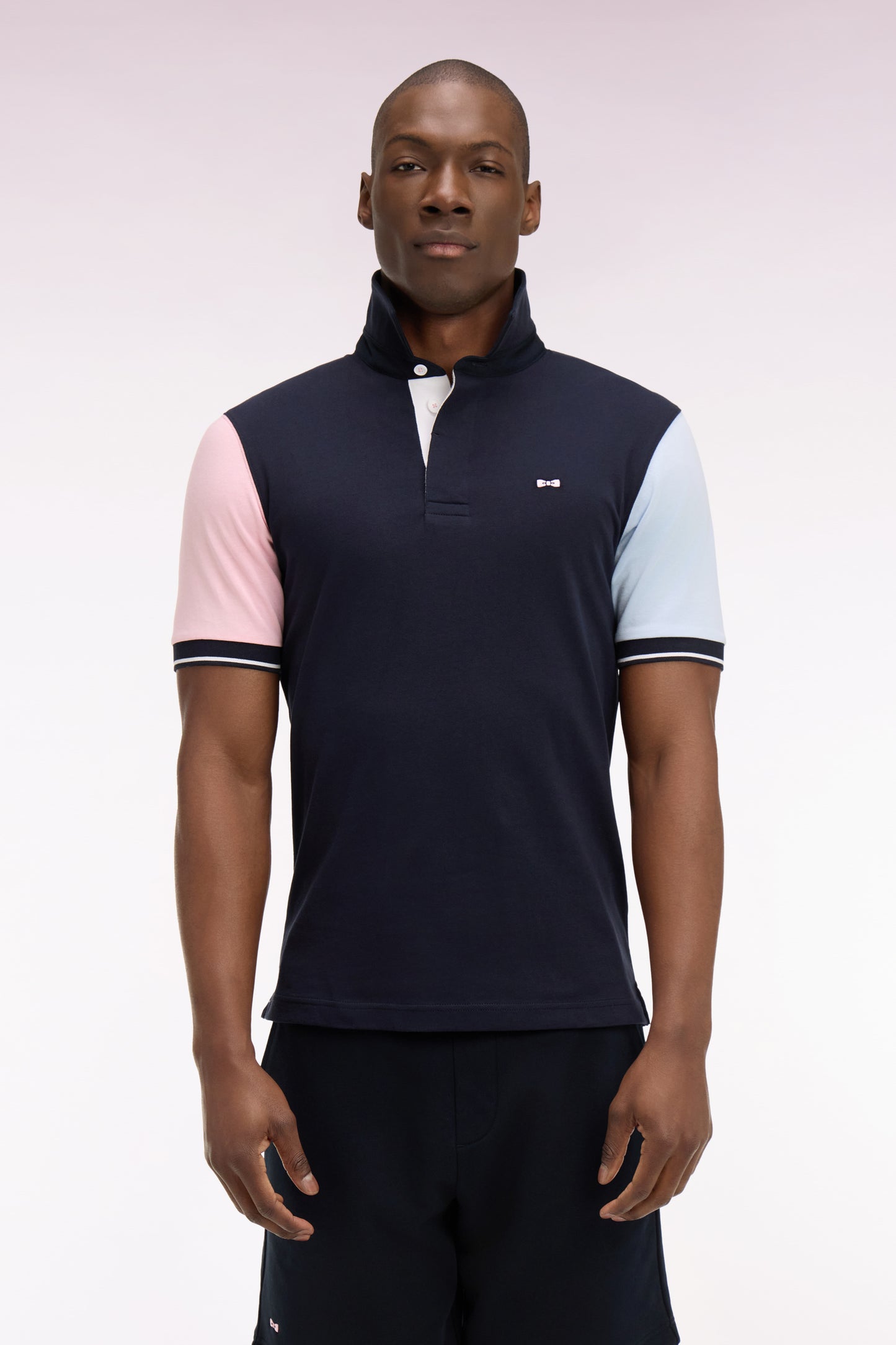 Maillot à manches courtes en jersey coton marine colorblock coupe regular