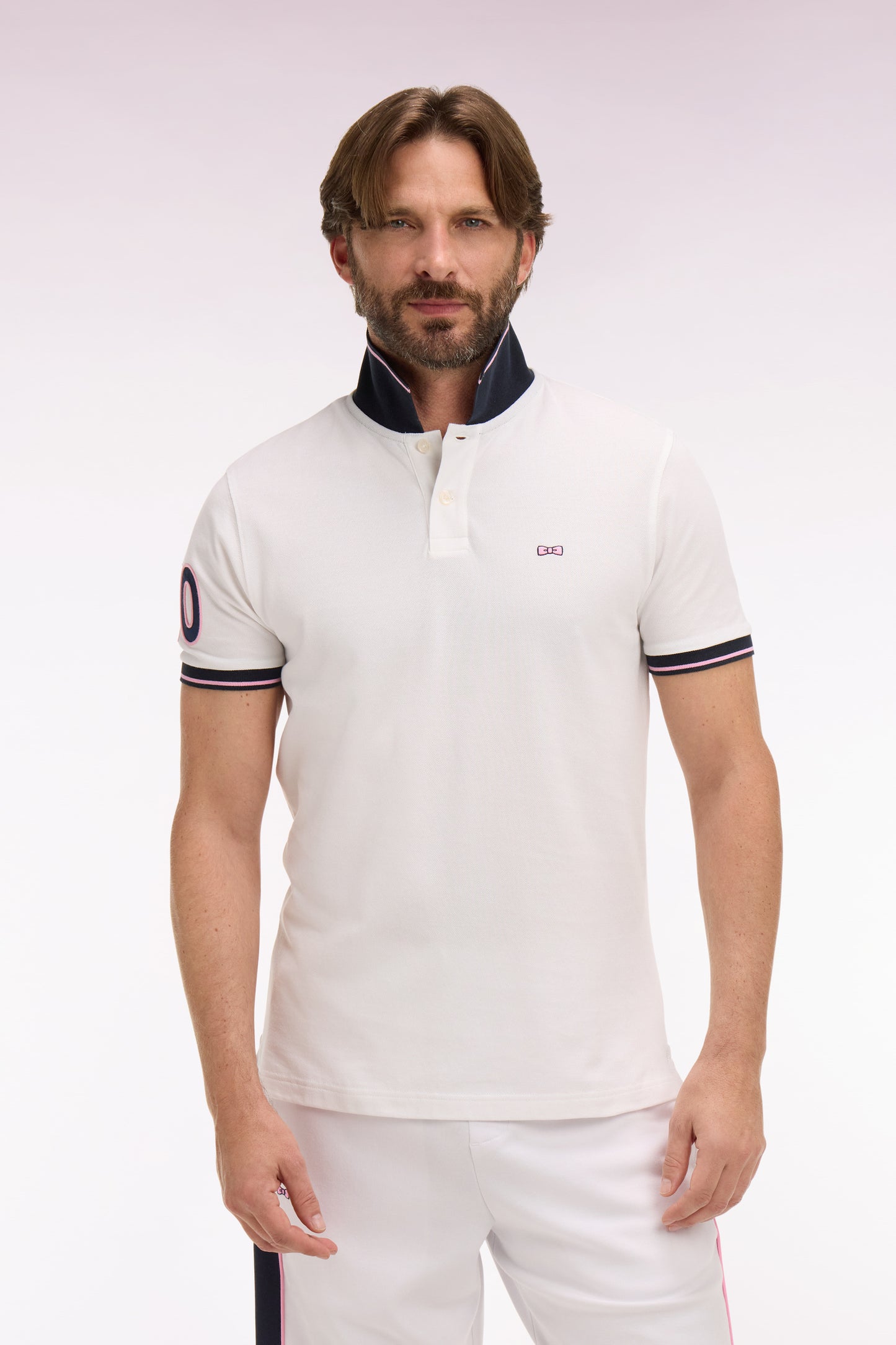 Polo à manches courtes en coton blanc brodé coupe regular