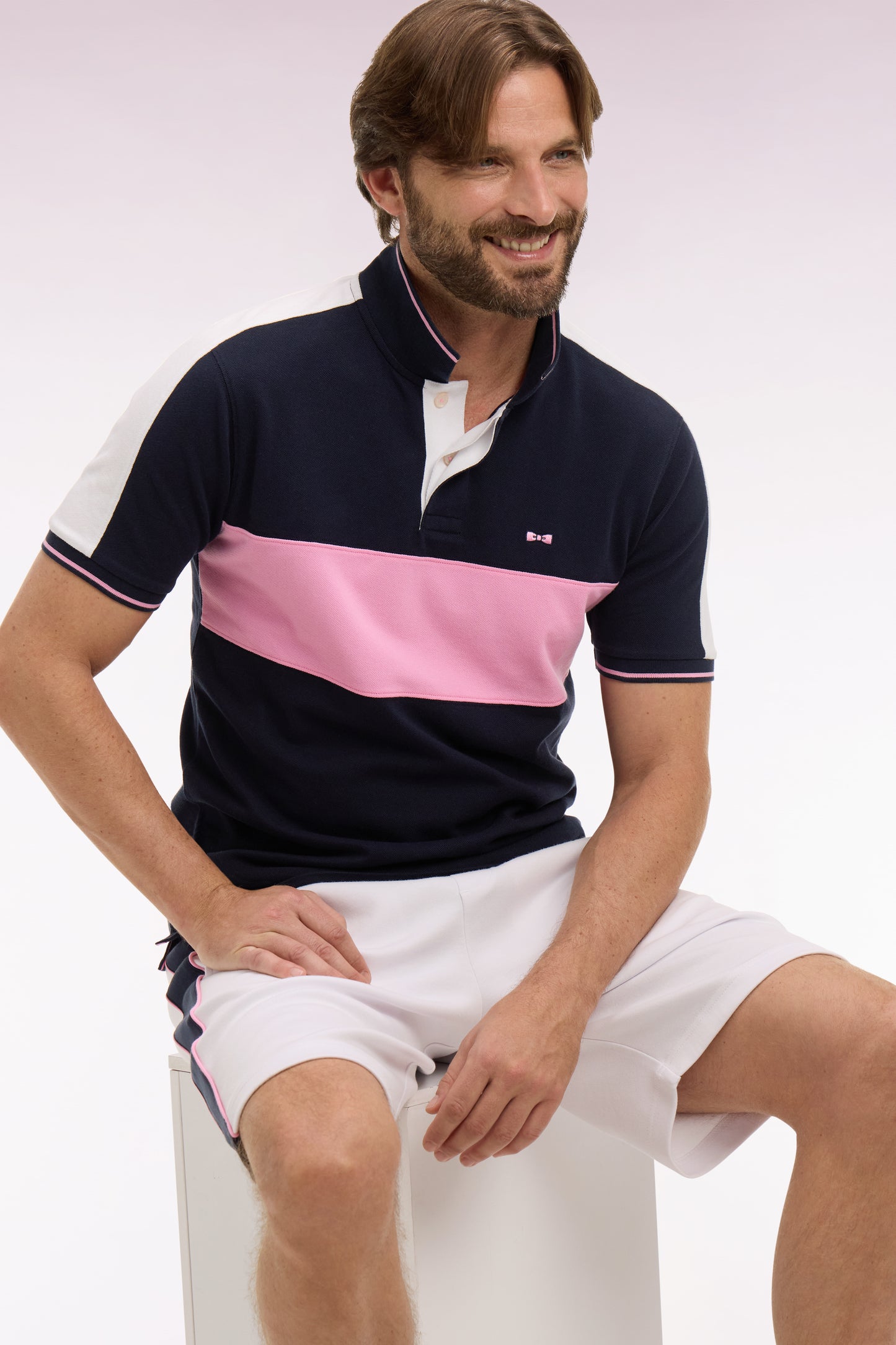 Polo à manches courtes en piqué coton marine coupé cousu