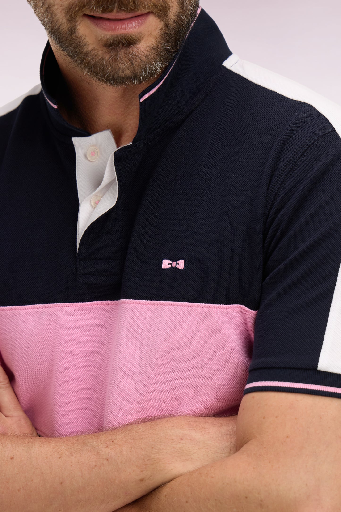 Polo à manches courtes en piqué coton marine coupé cousu