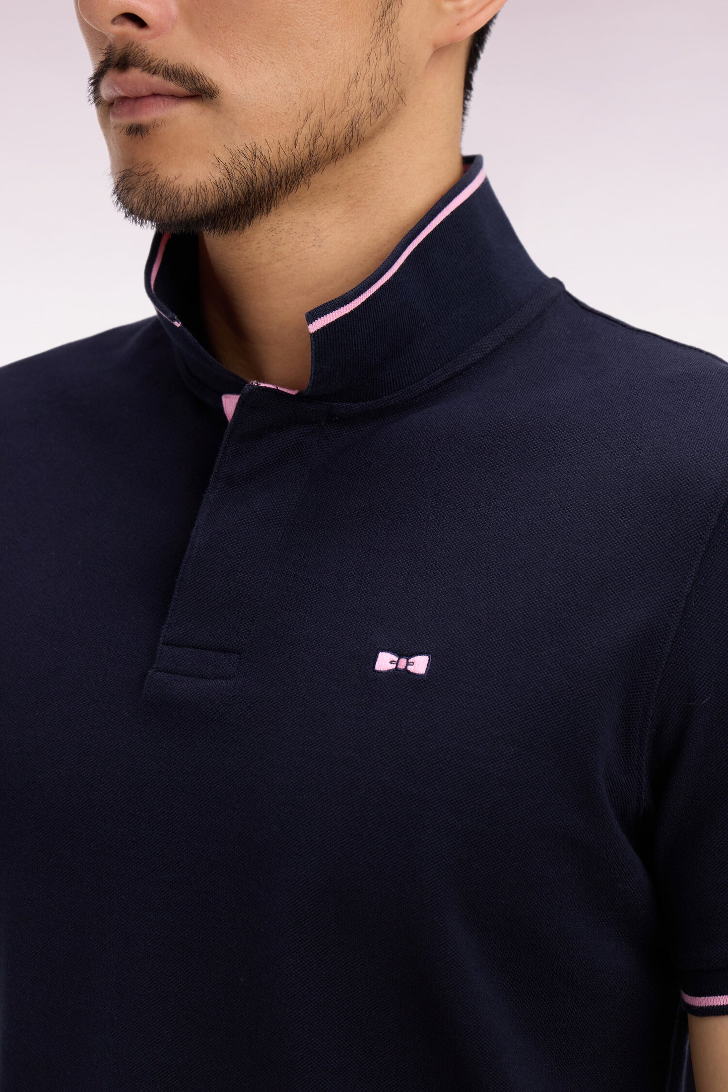 Polo à manches courtes en piqué coton marine broderie dos