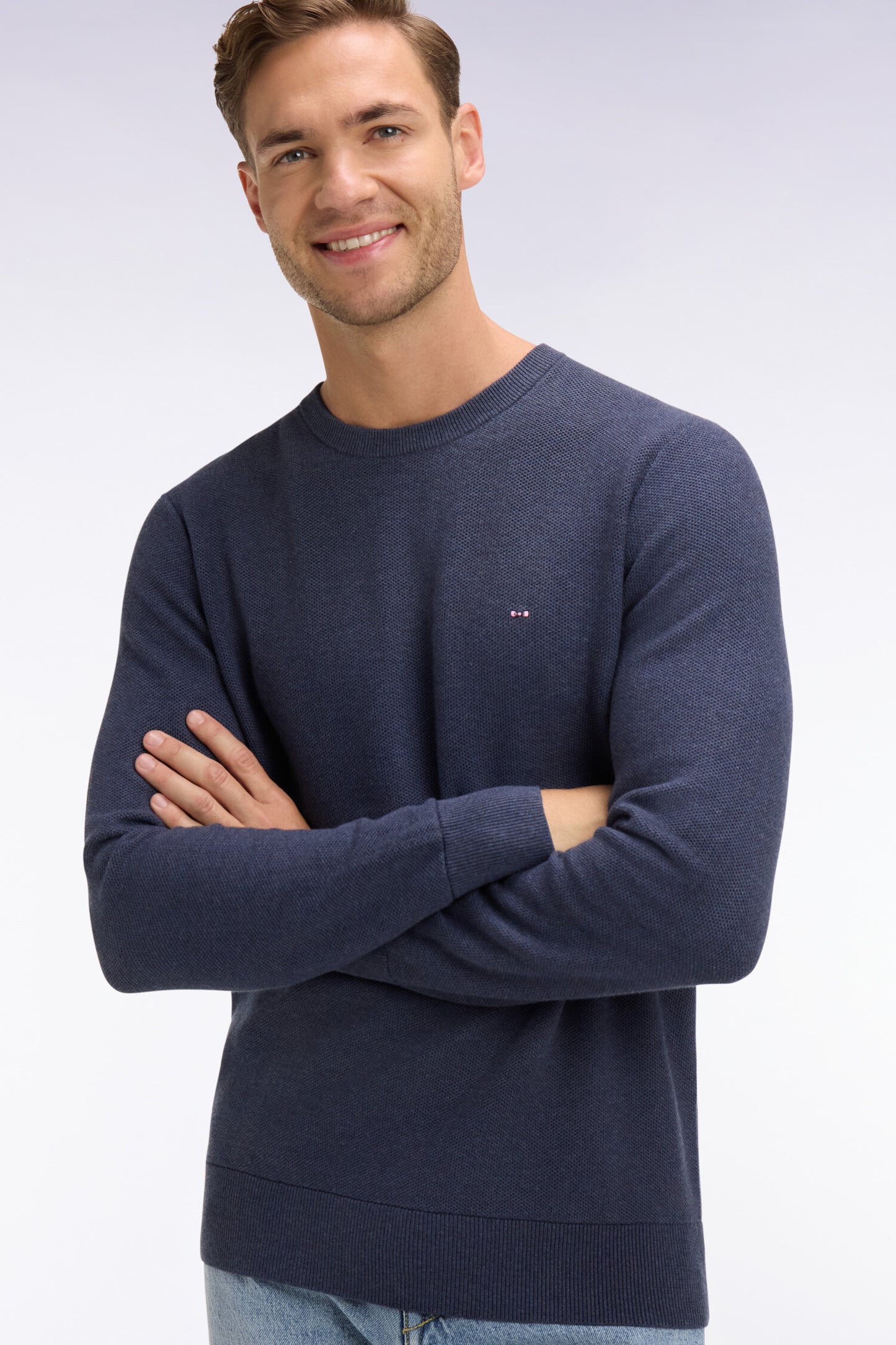 Pull col rond en coton bleu foncé