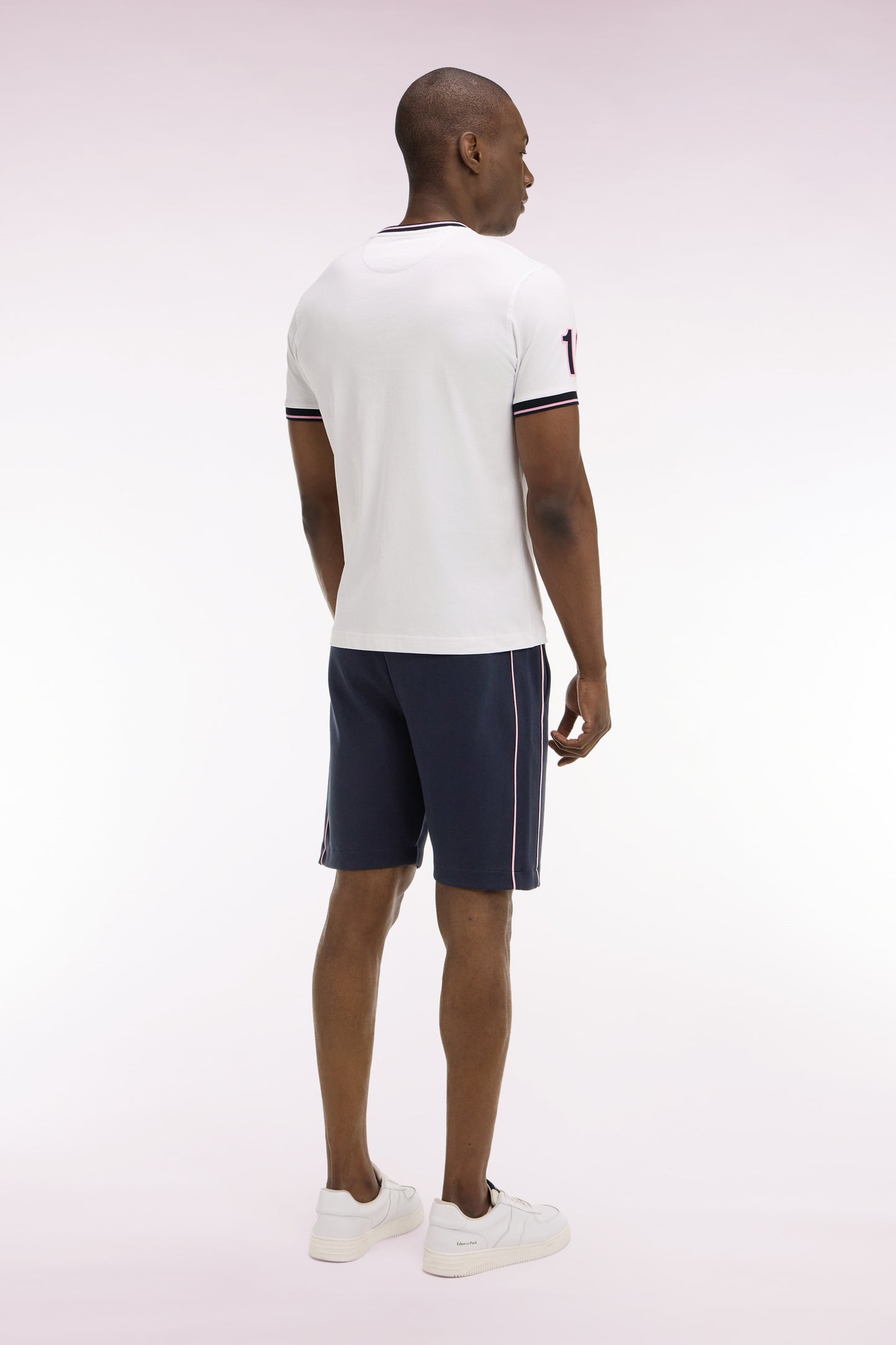 Short en molleton marine passepoils roses