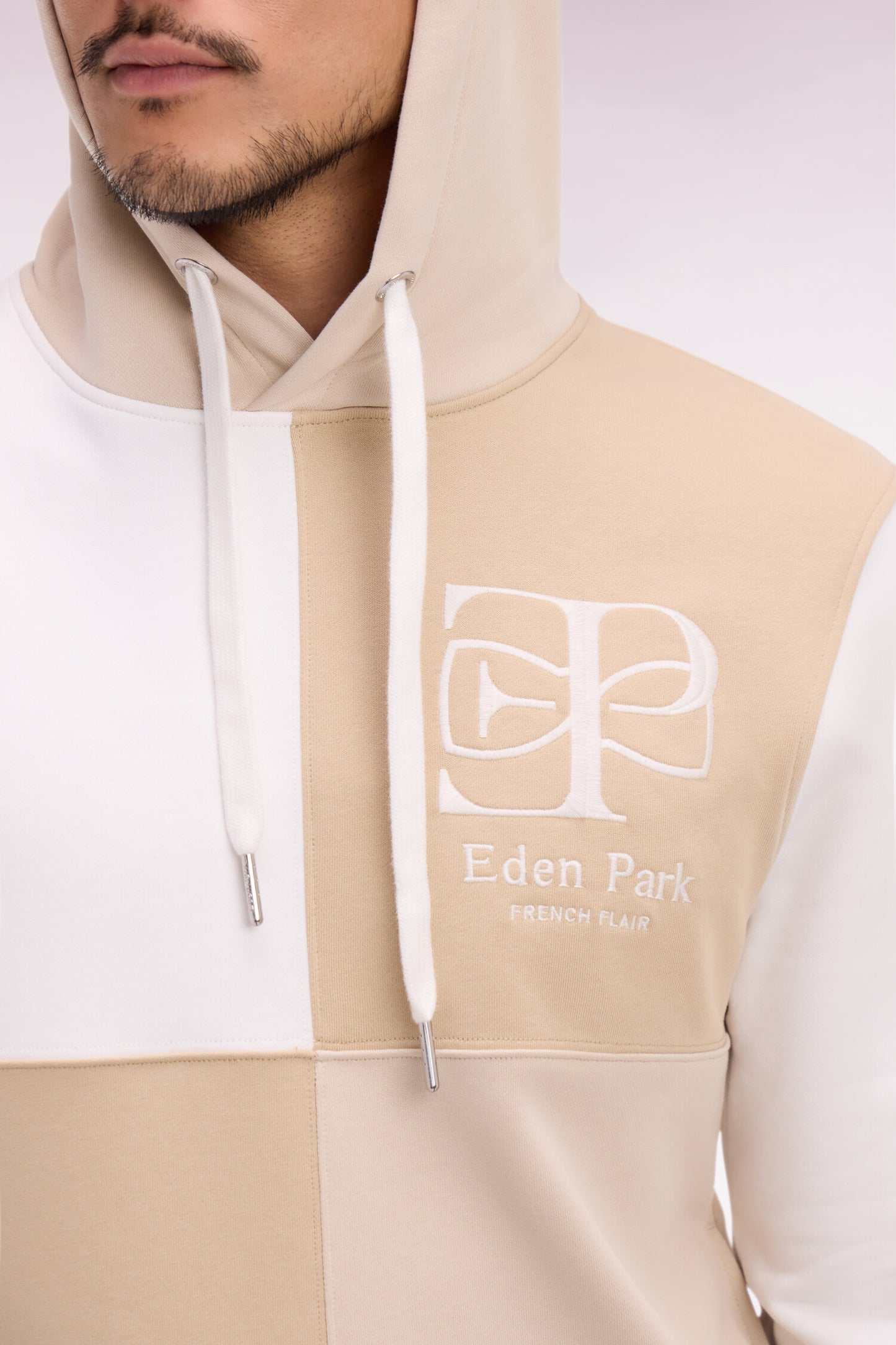 Regular fit beige colorblock fleece hooded sweatshirt with dials