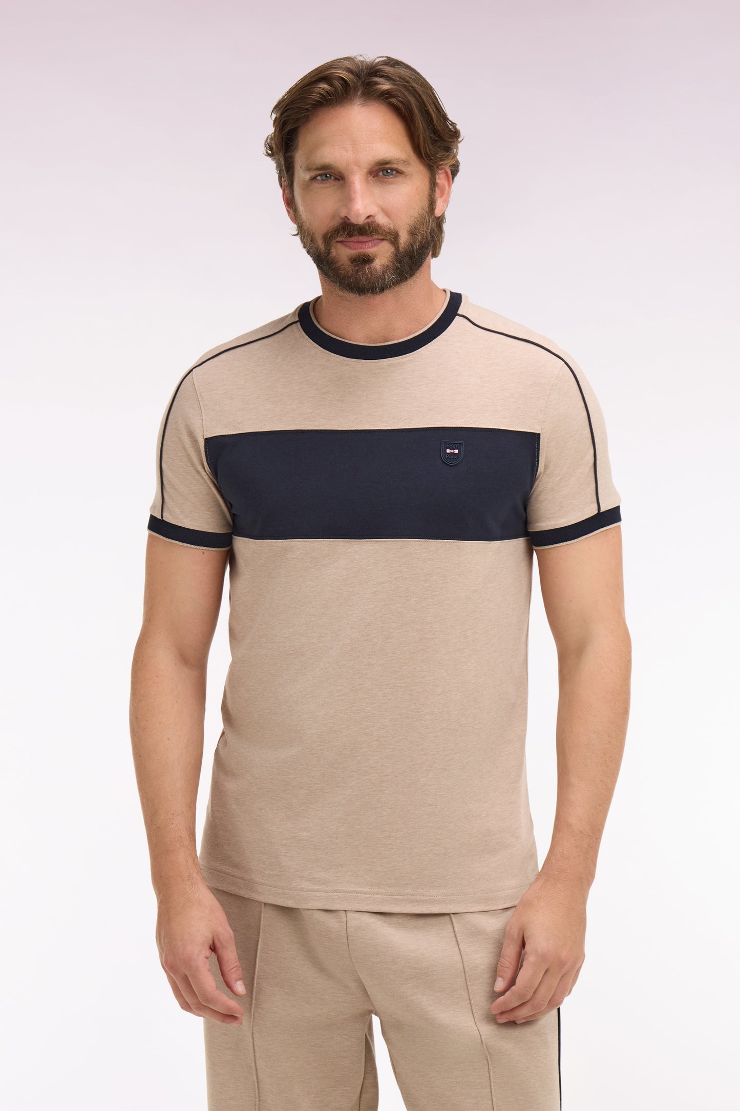 Short-sleeved beige stretch cotton T-shirt with cutouts, slim fit