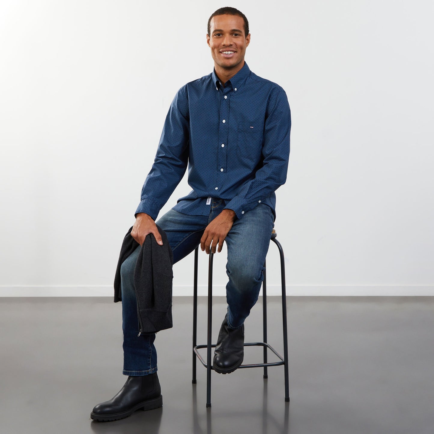 Dark blue shirt with geometric micro motifs