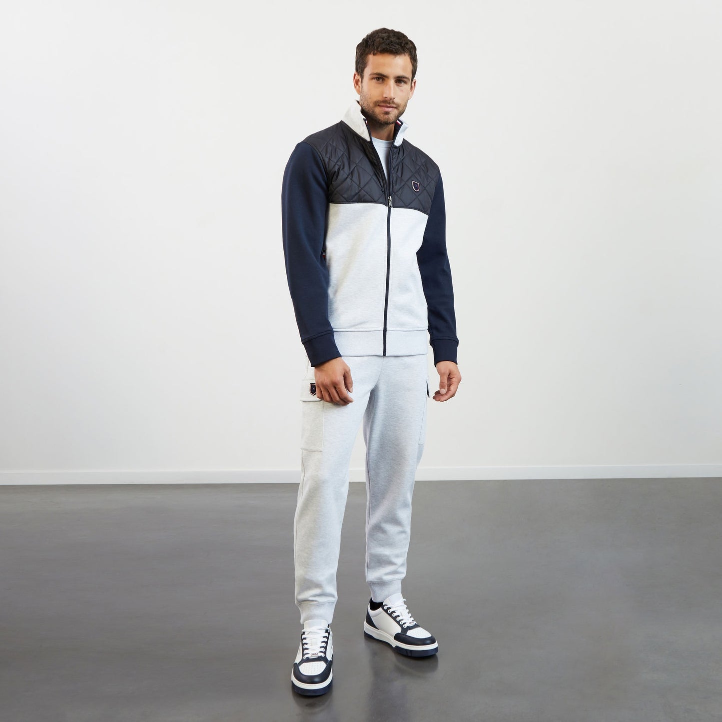 Light grey bimaterial zip sweatshirt with tricolour trim