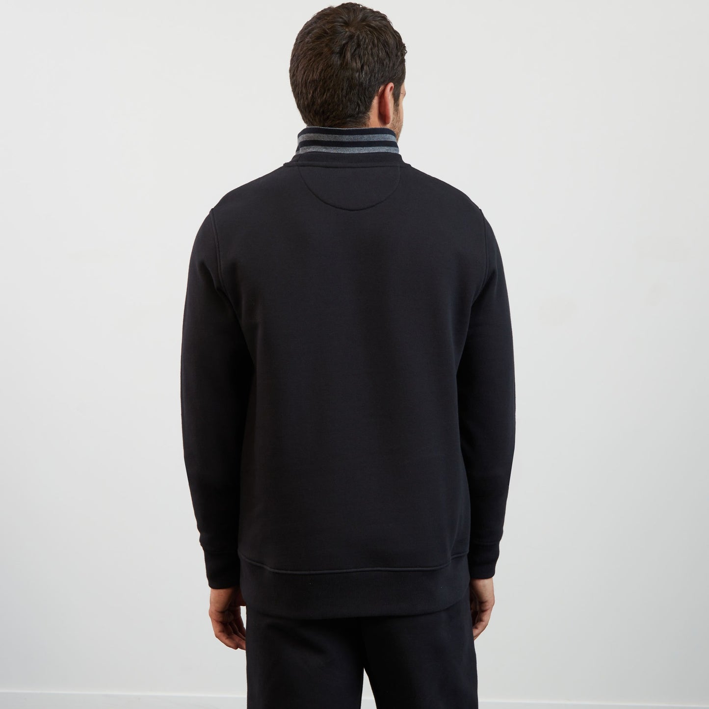 Plain black round-neck sweatshirt