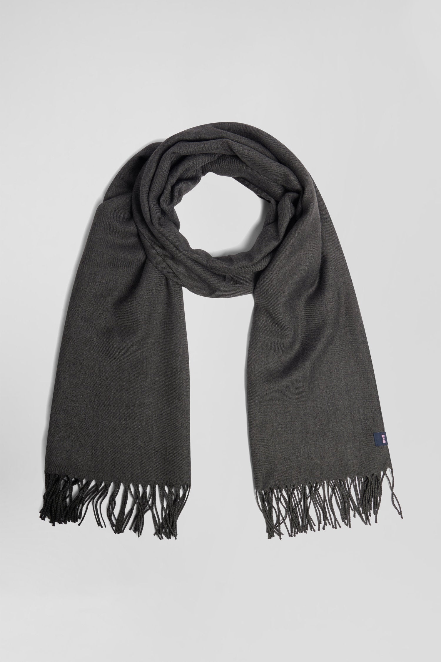 Anthracite grey fringed plain scarf