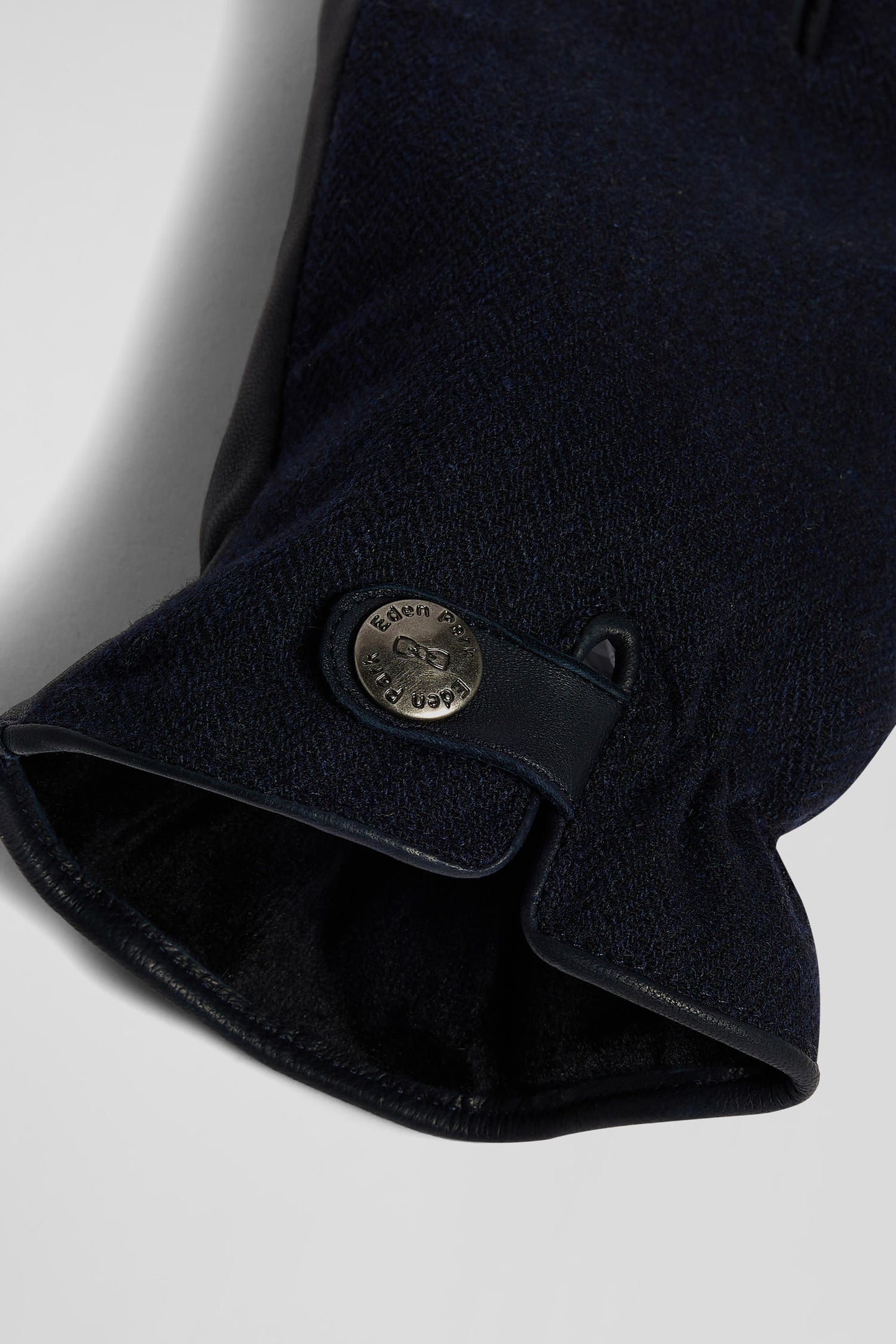 Navy blue smooth leather gloves