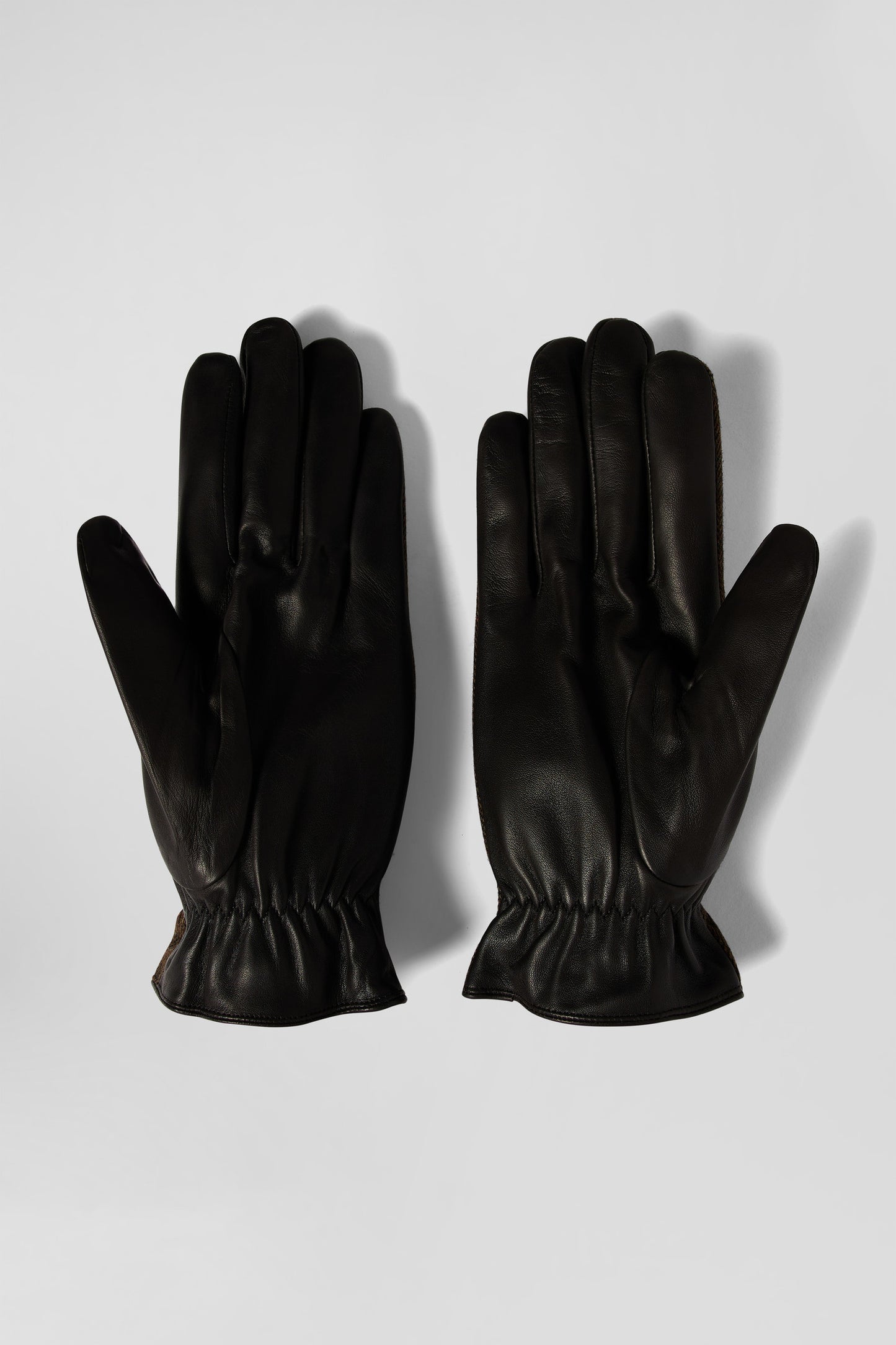 Brown smooth leather gloves